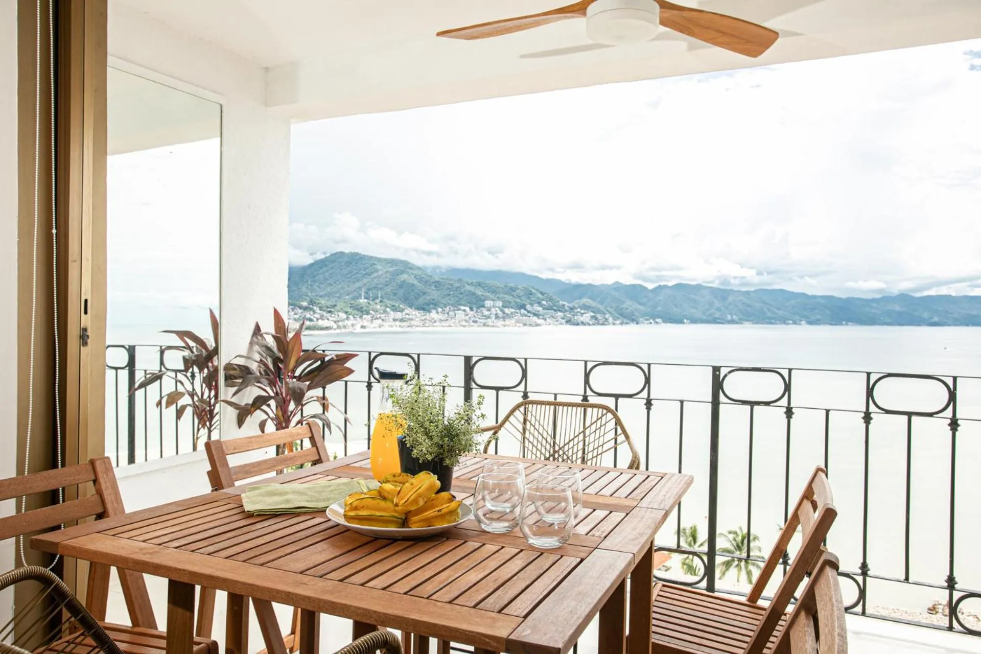 Sunscape Residence Tower