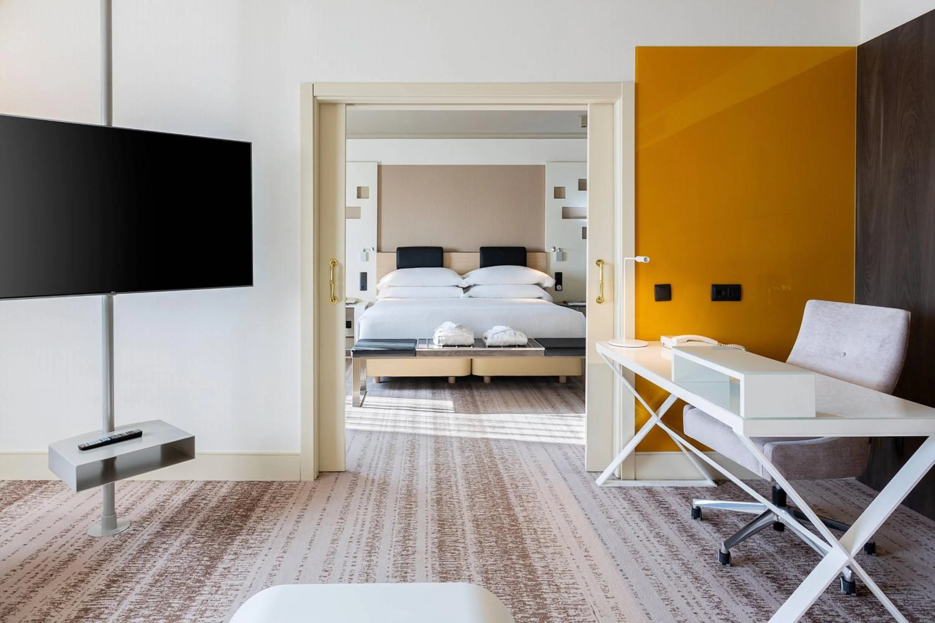 Bedroom, Bed in Madrid Marriott Auditorium Hotel & Conference Center