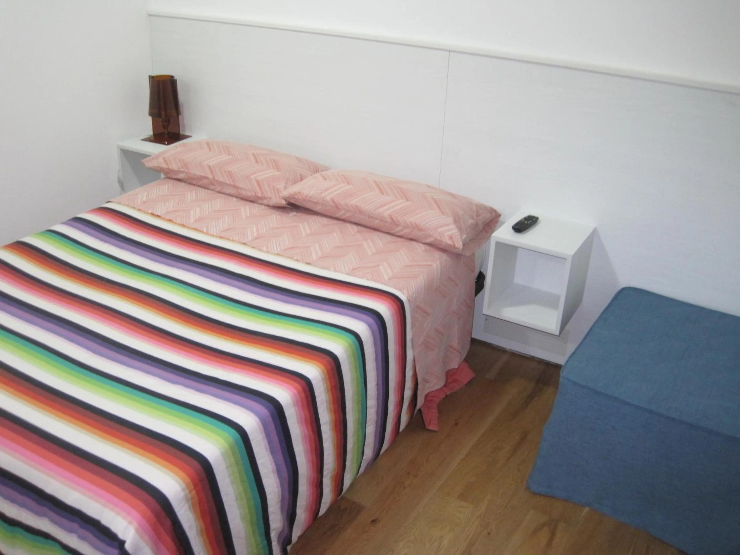 Property building, Bed in Santos B&B