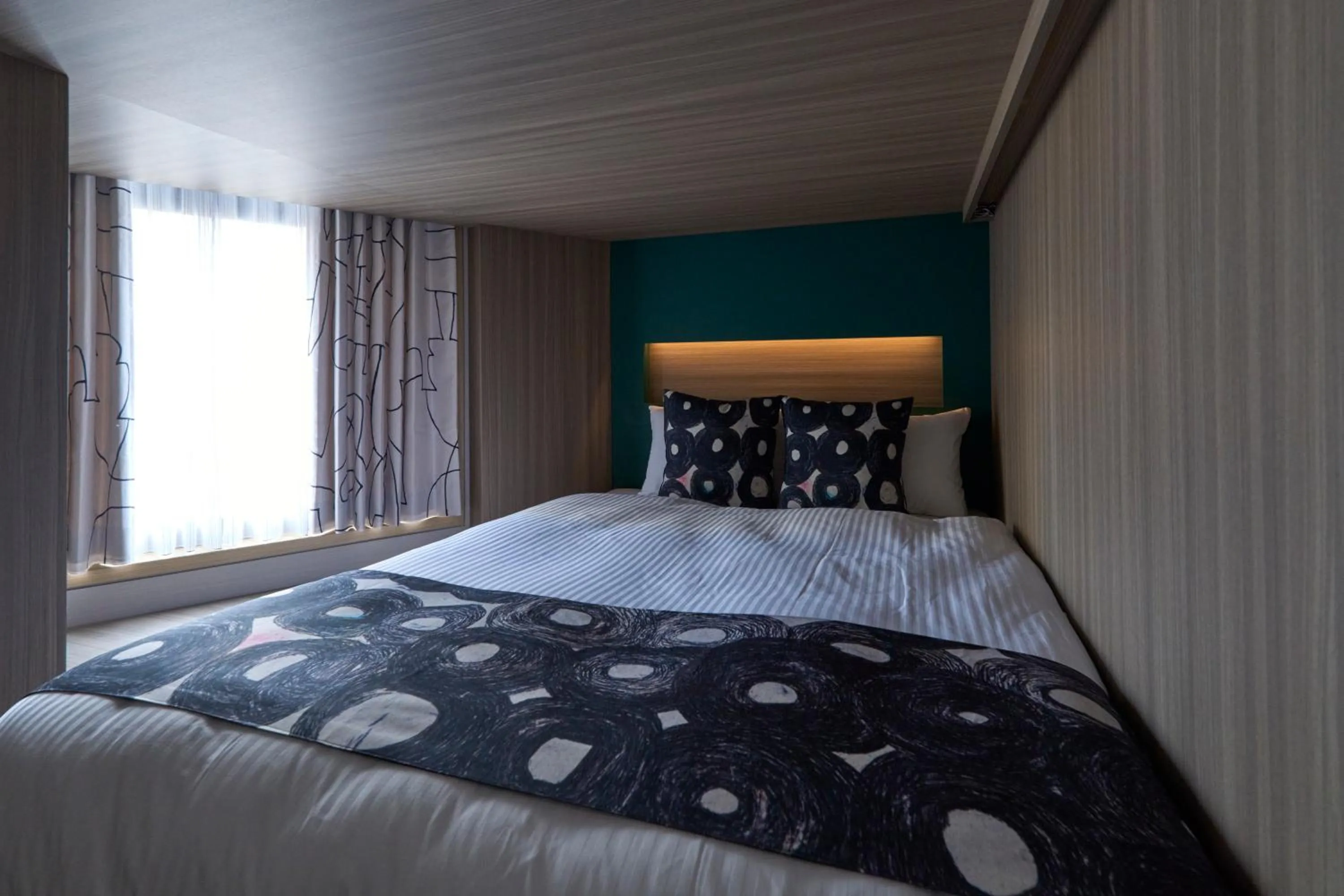 Bed in fav TOKYO NISHINIPPORI