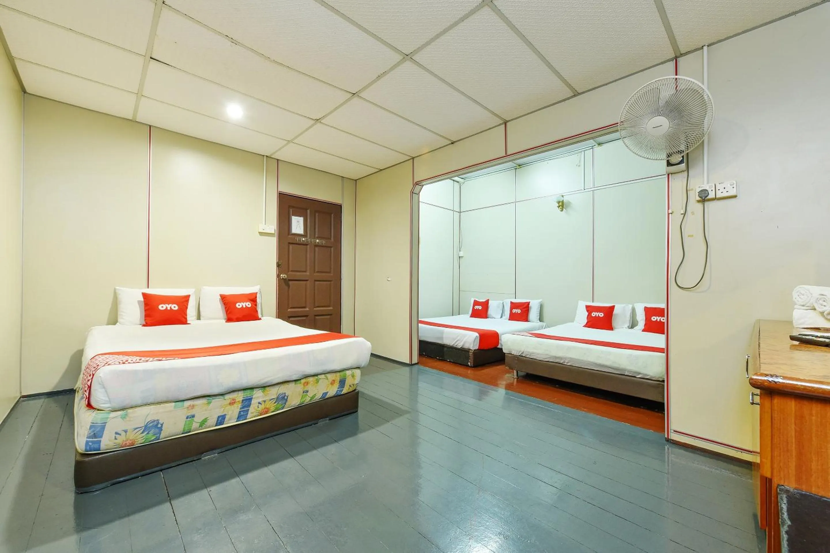 Bedroom, Bed in Hotel O Pulau Ketam Inn