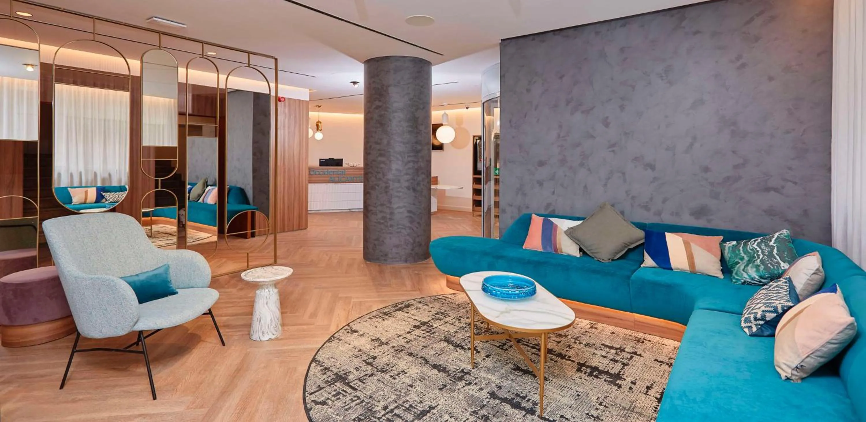 Lobby or reception in Occidental Alicante