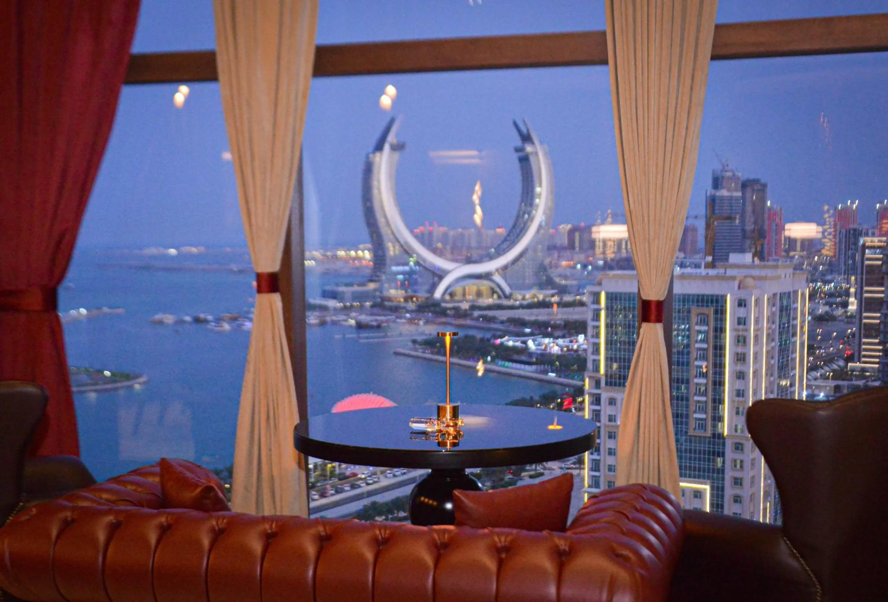 Restaurant/places to eat in Century Marina Hotel - Lusail