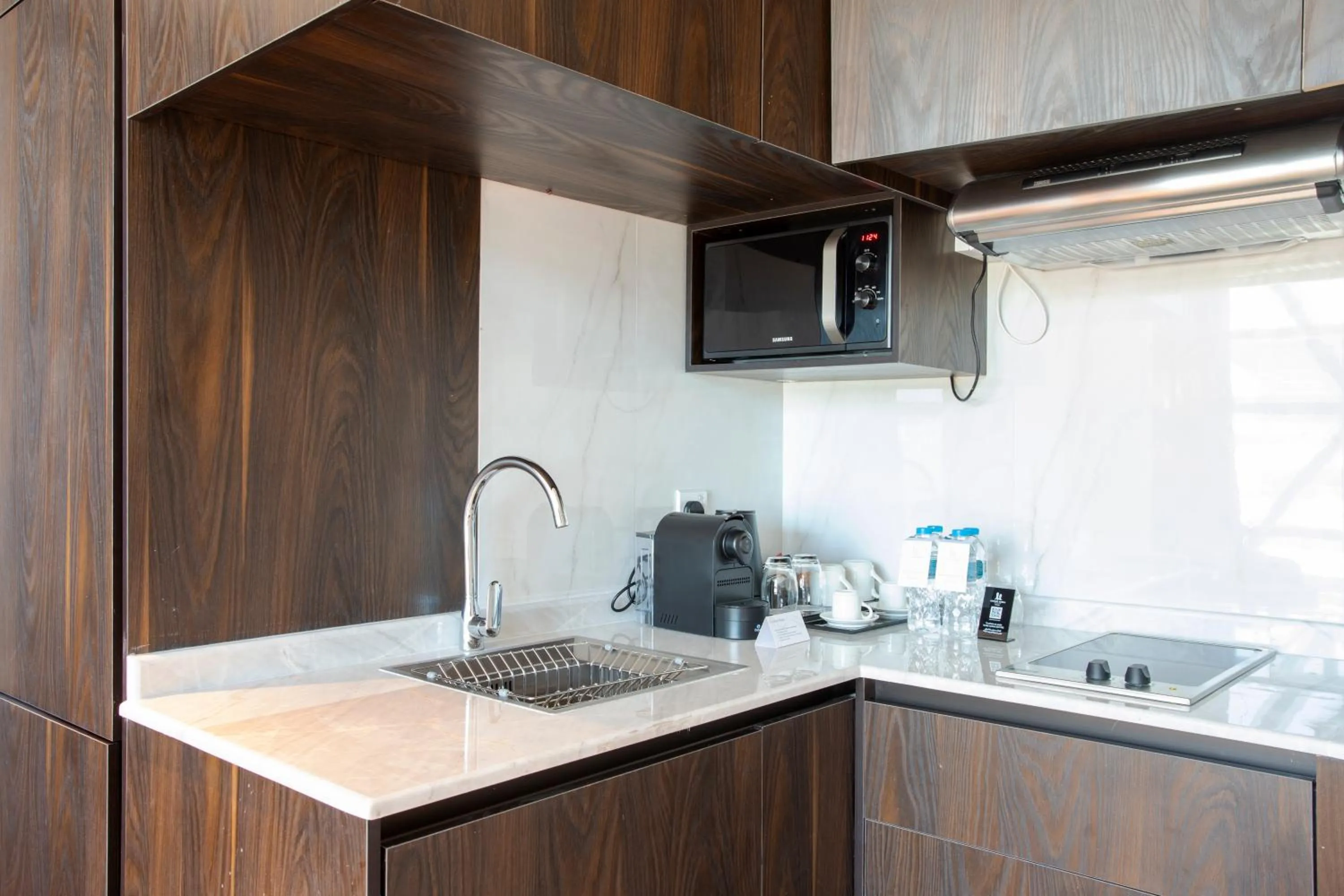 Kitchen or kitchenette in Century Marina Hotel - Lusail