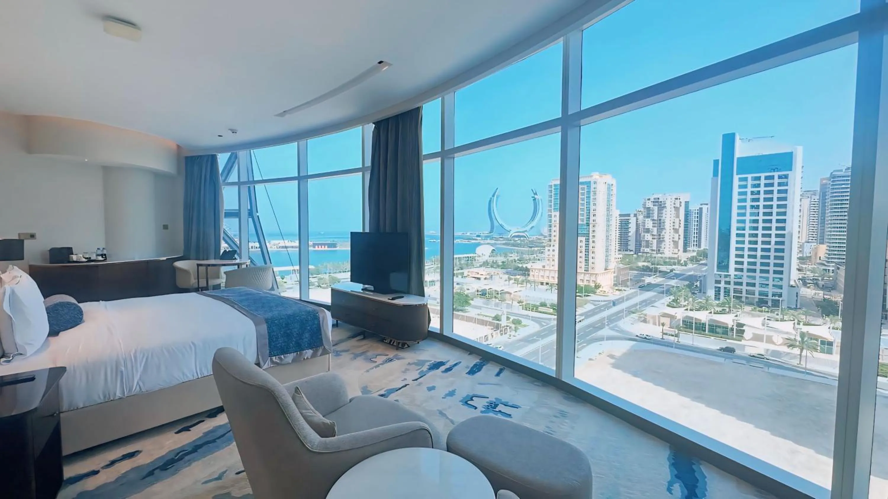 Bedroom, Bed in Century Marina Hotel - Lusail