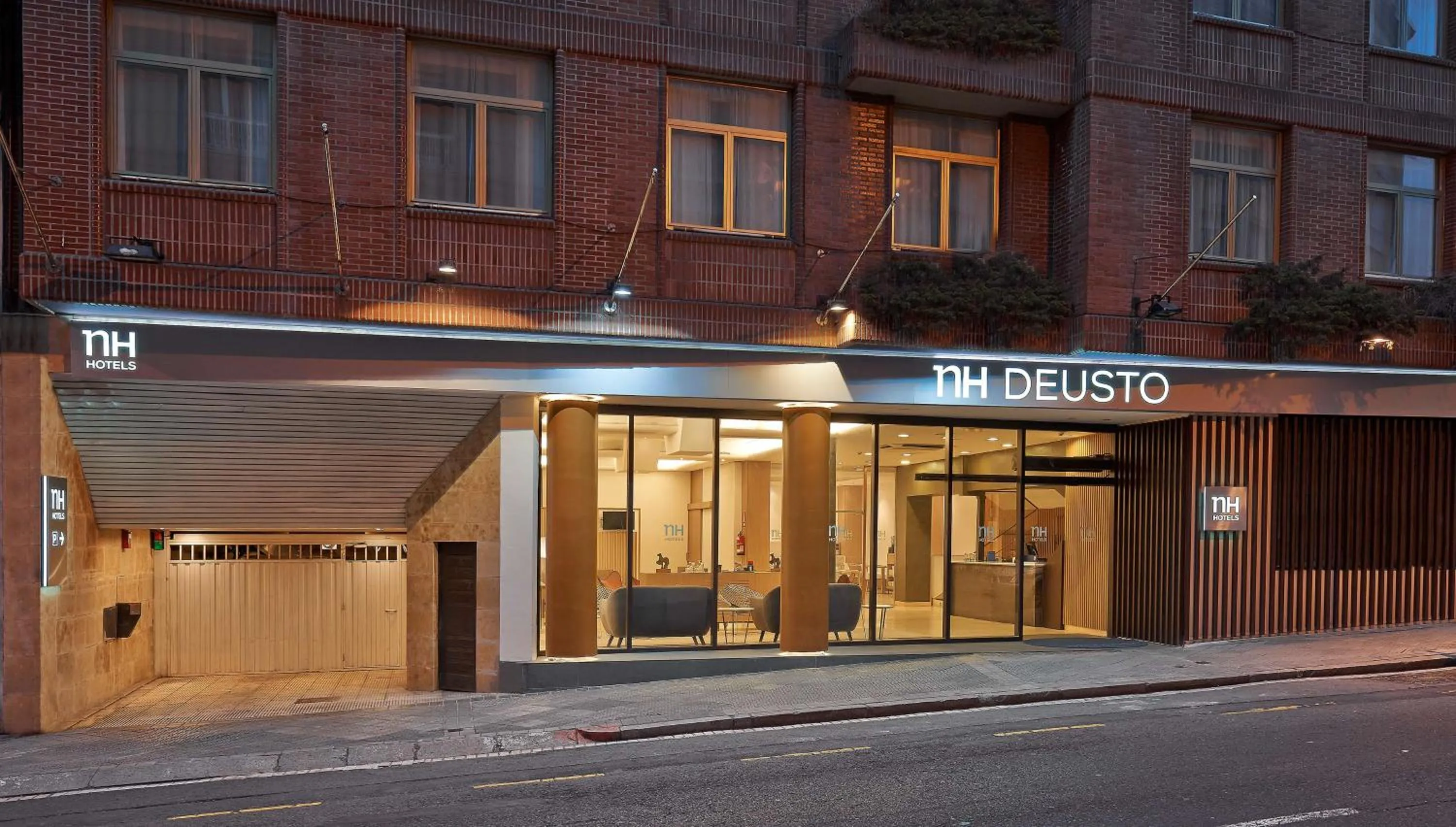 Property building in NH Bilbao Deusto