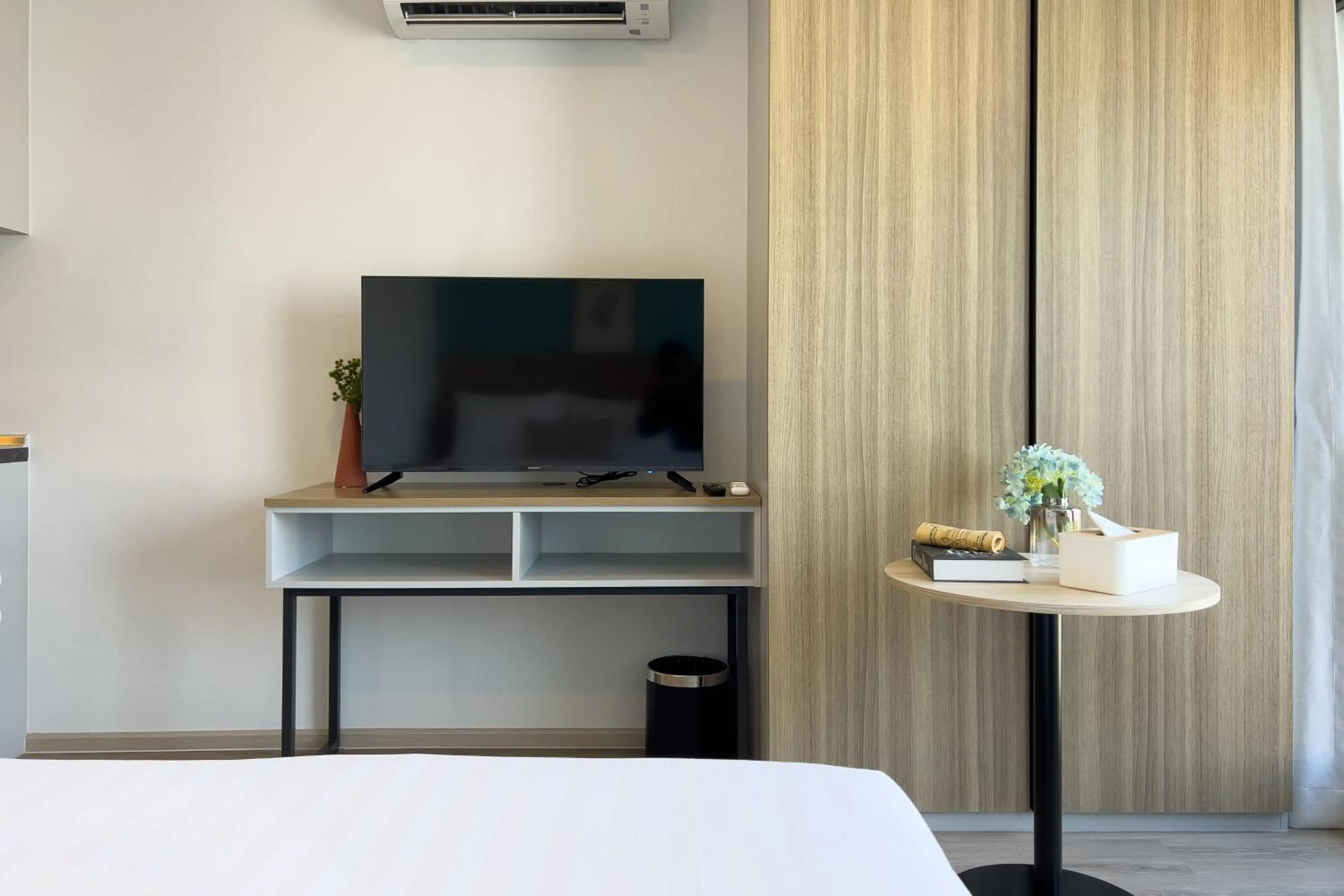 TV and multimedia, Bed in Wellness Stay & Hotel Sukhumvit 107