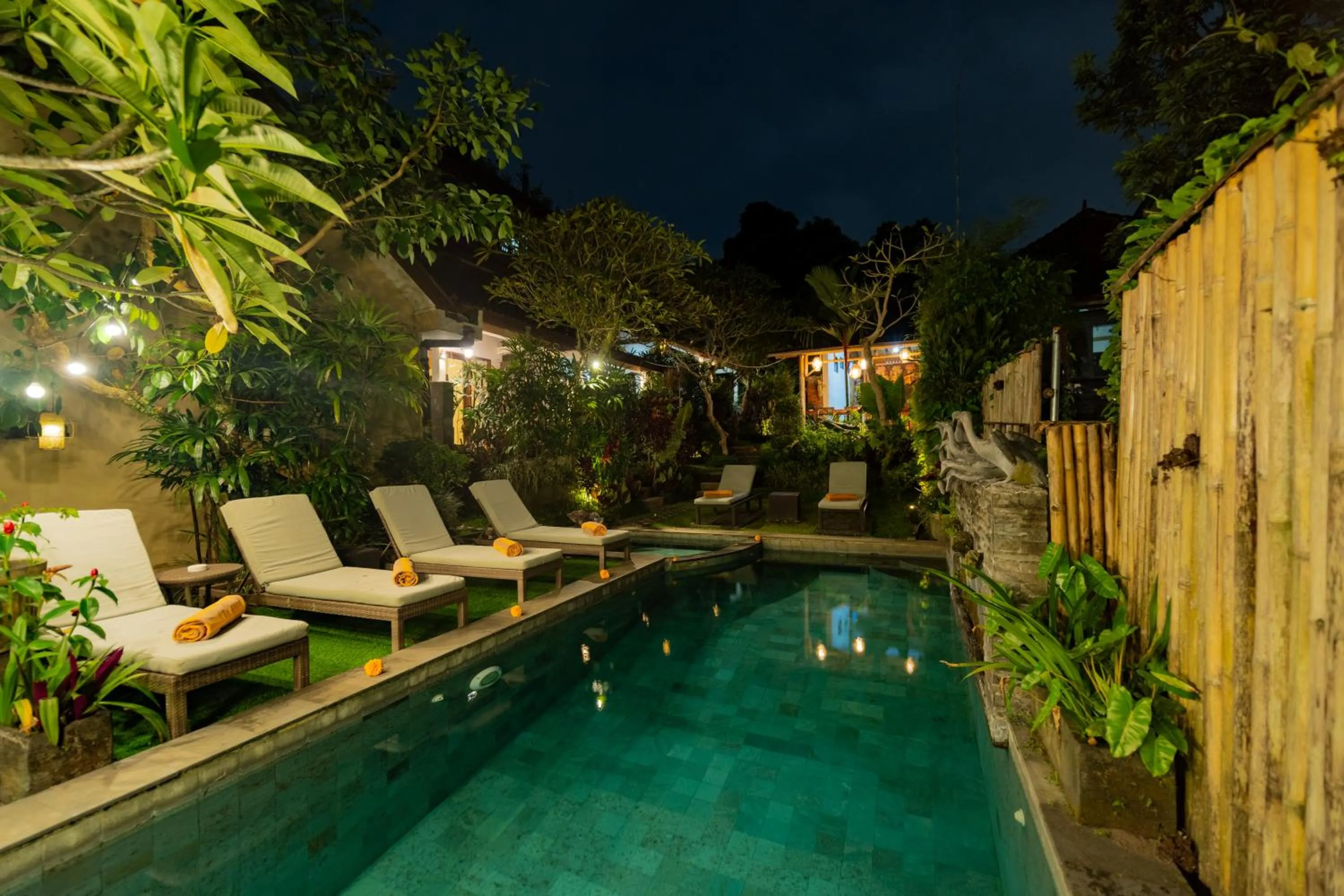 Swimming pool in Desak Putu Putra Hidden