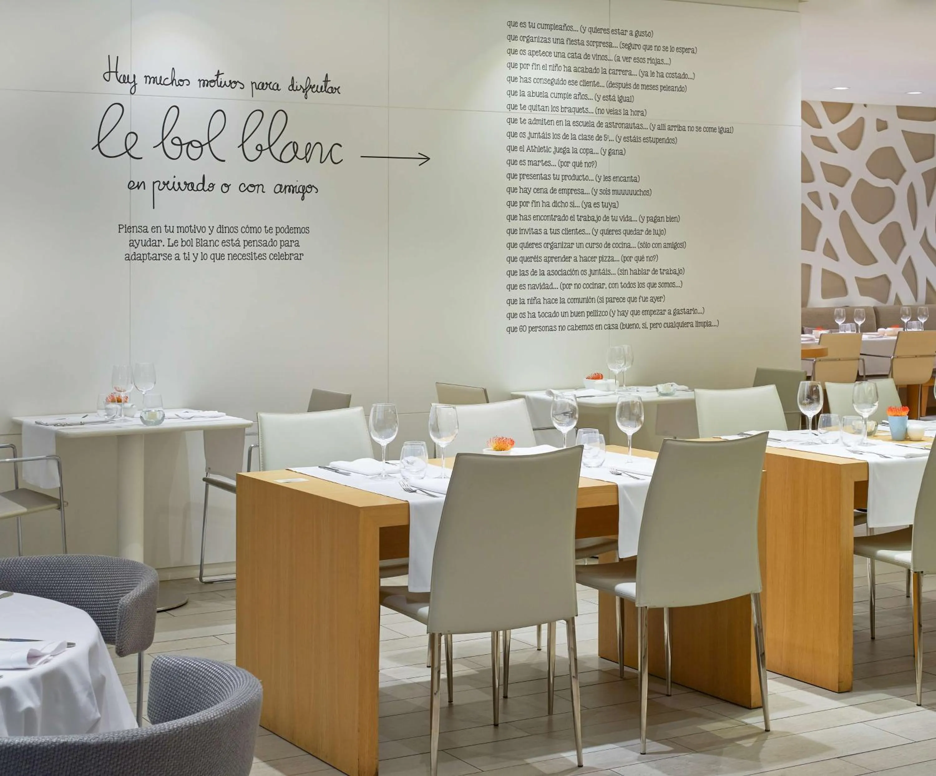 Restaurant/places to eat in NH Collection Villa de Bilbao