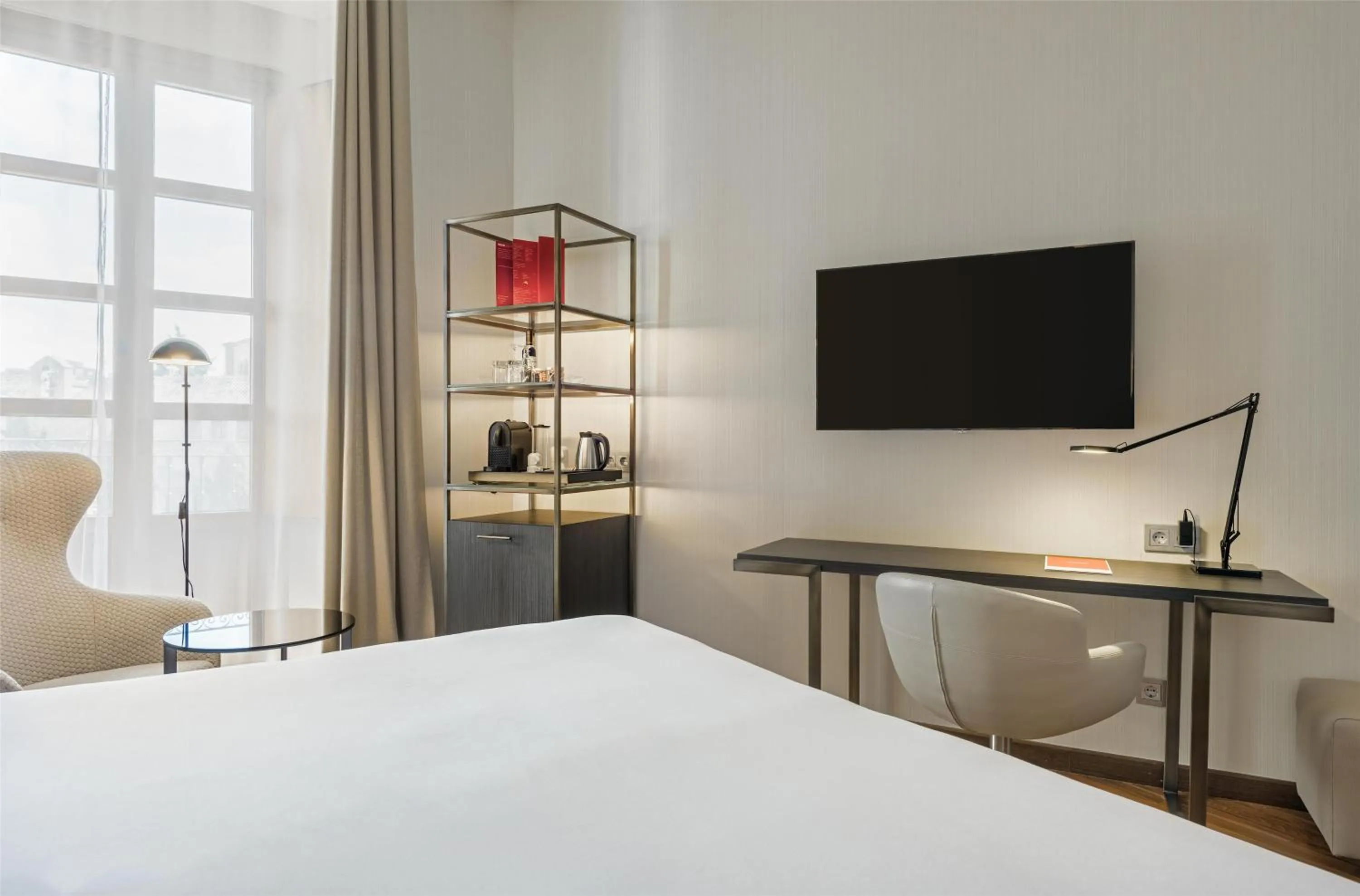 Other, Bed in NH Collection Salamanca Palacio de Castellanos