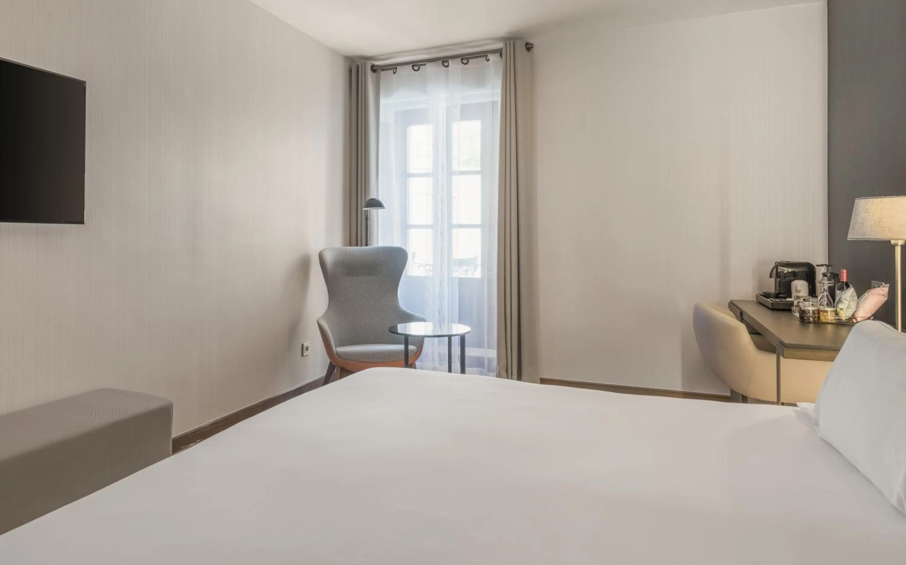 Bedroom, Bed in NH Collection Salamanca Palacio de Castellanos