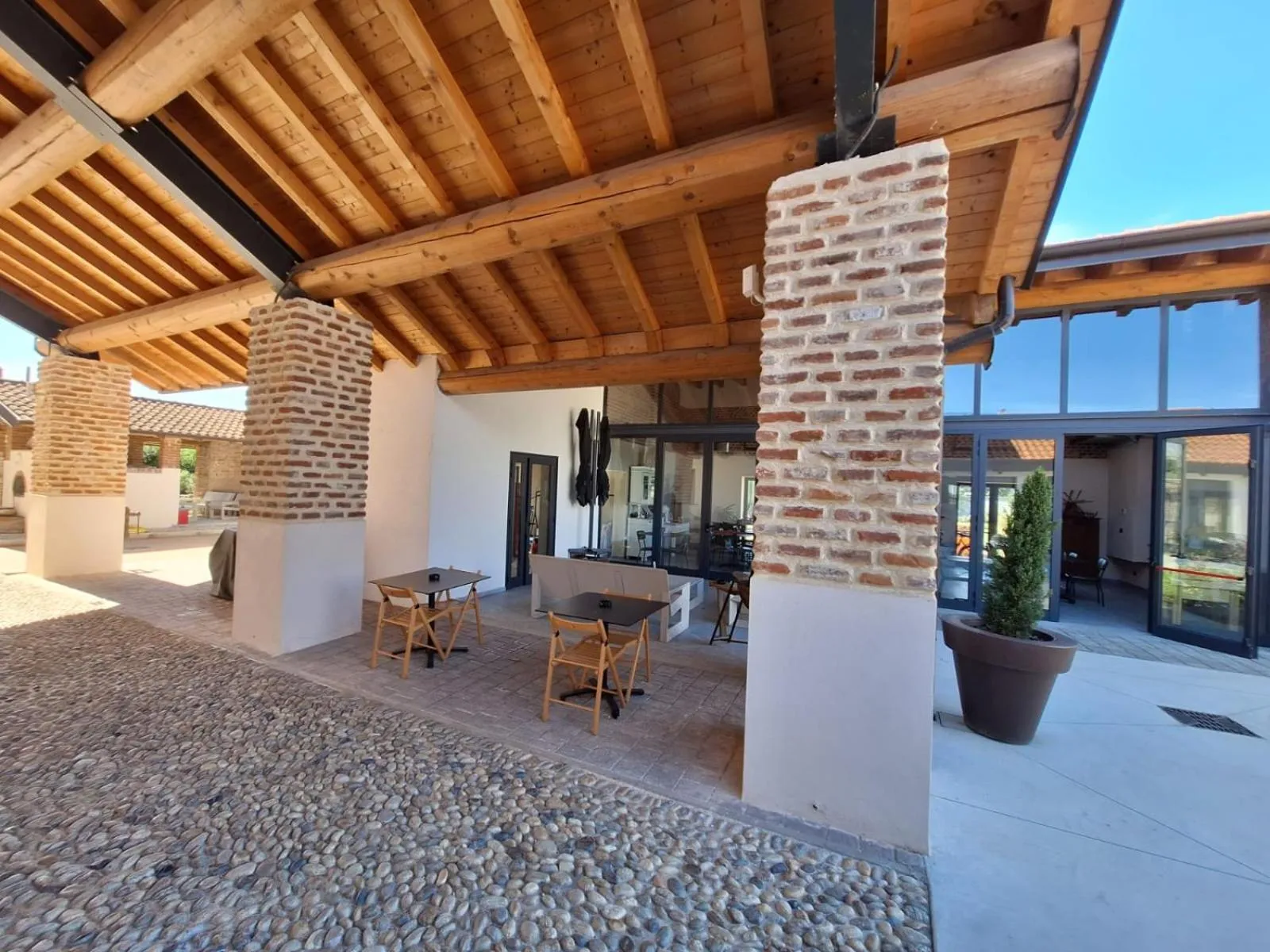 Property building in Cascina Mora Bassa