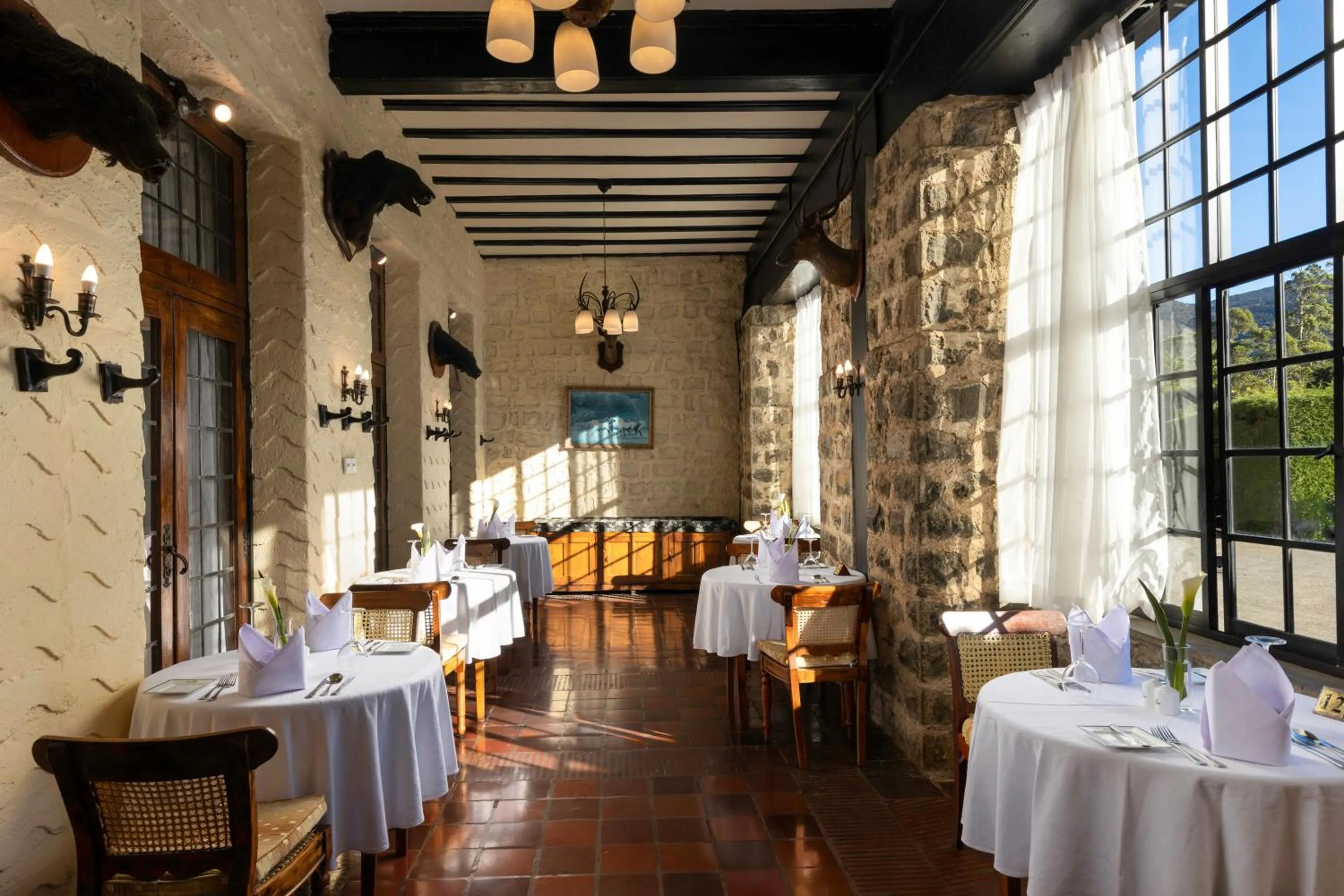 Restaurant/places to eat in The Hill Club