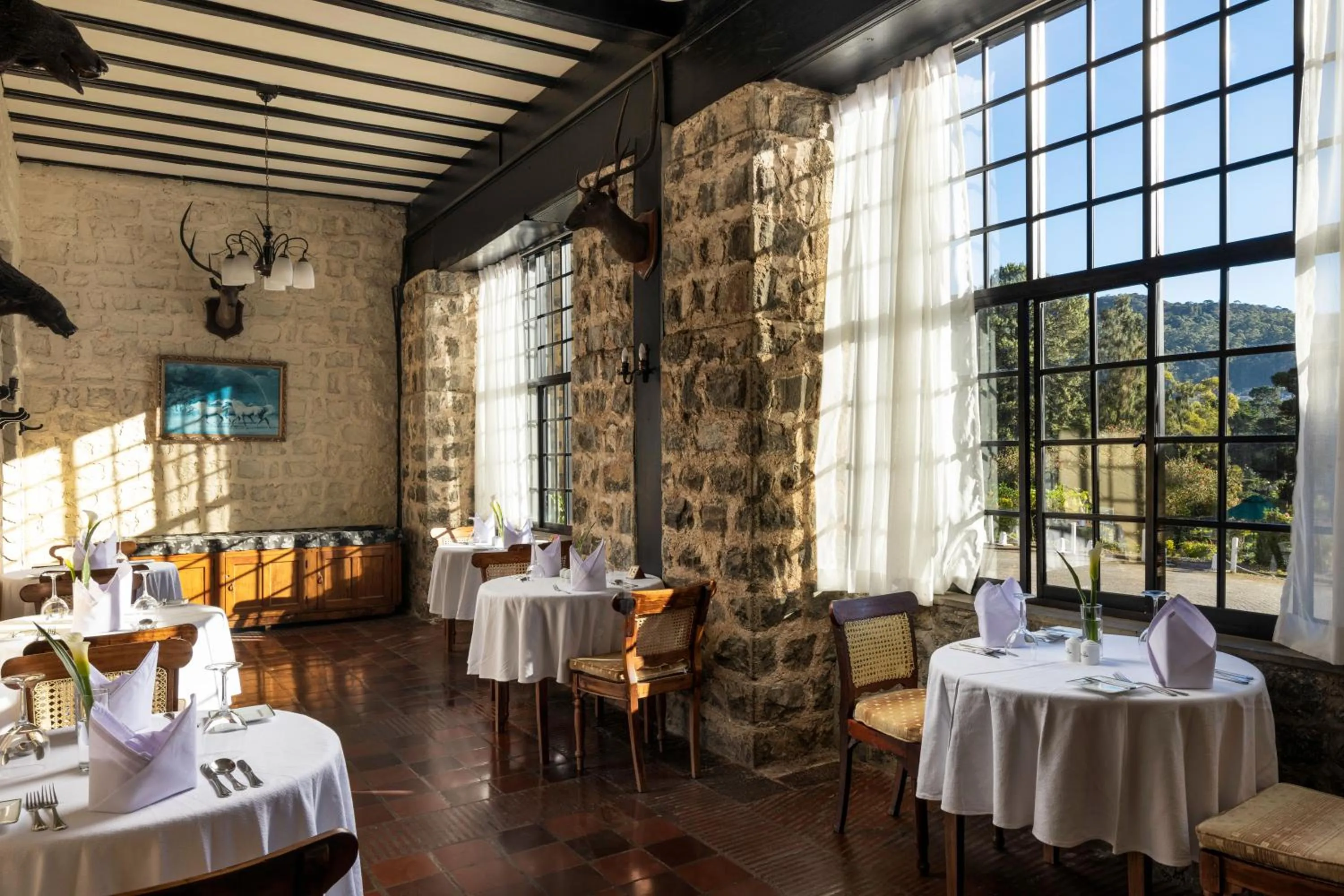 Restaurant/places to eat in The Hill Club