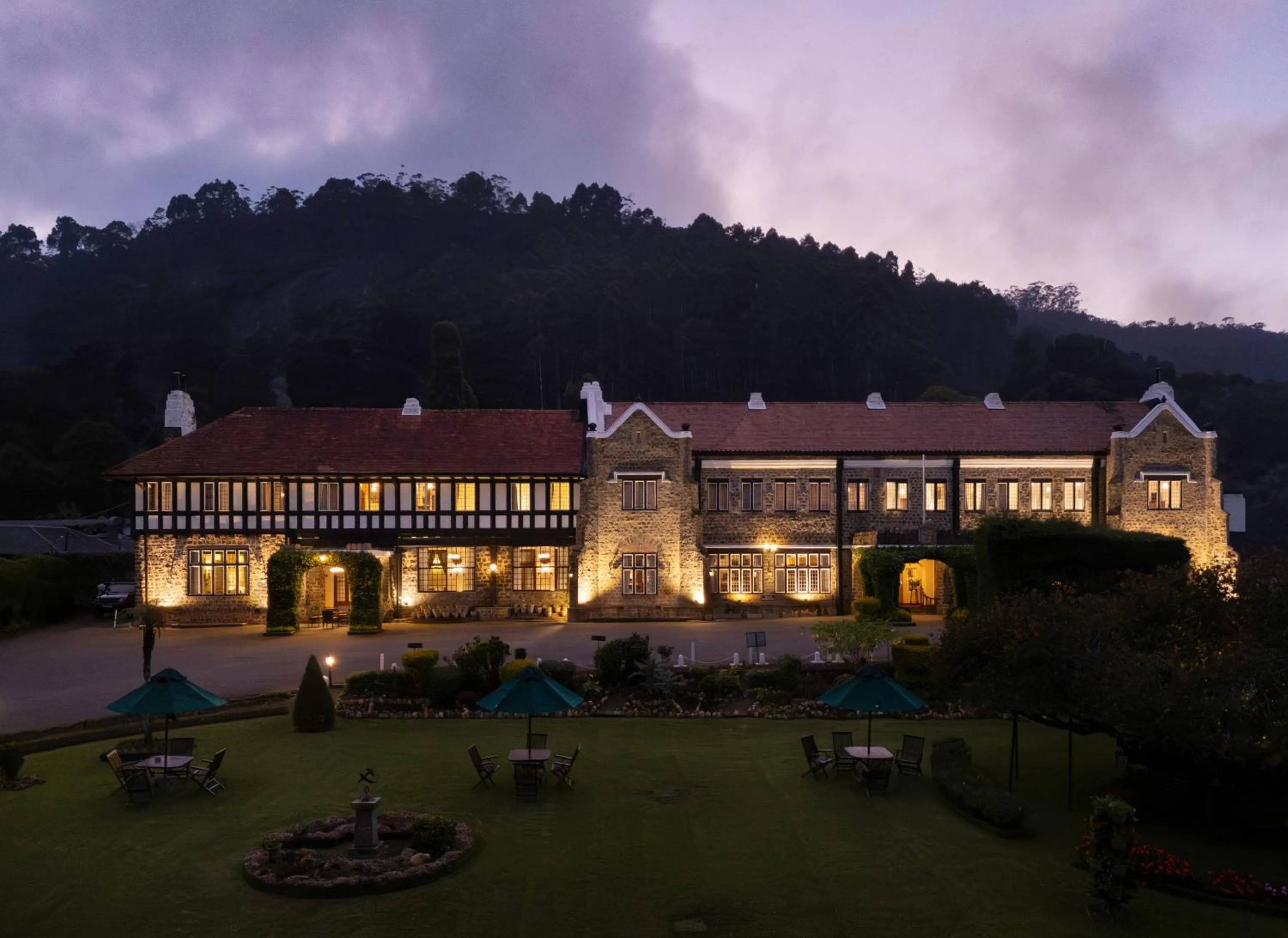 Night in The Hill Club