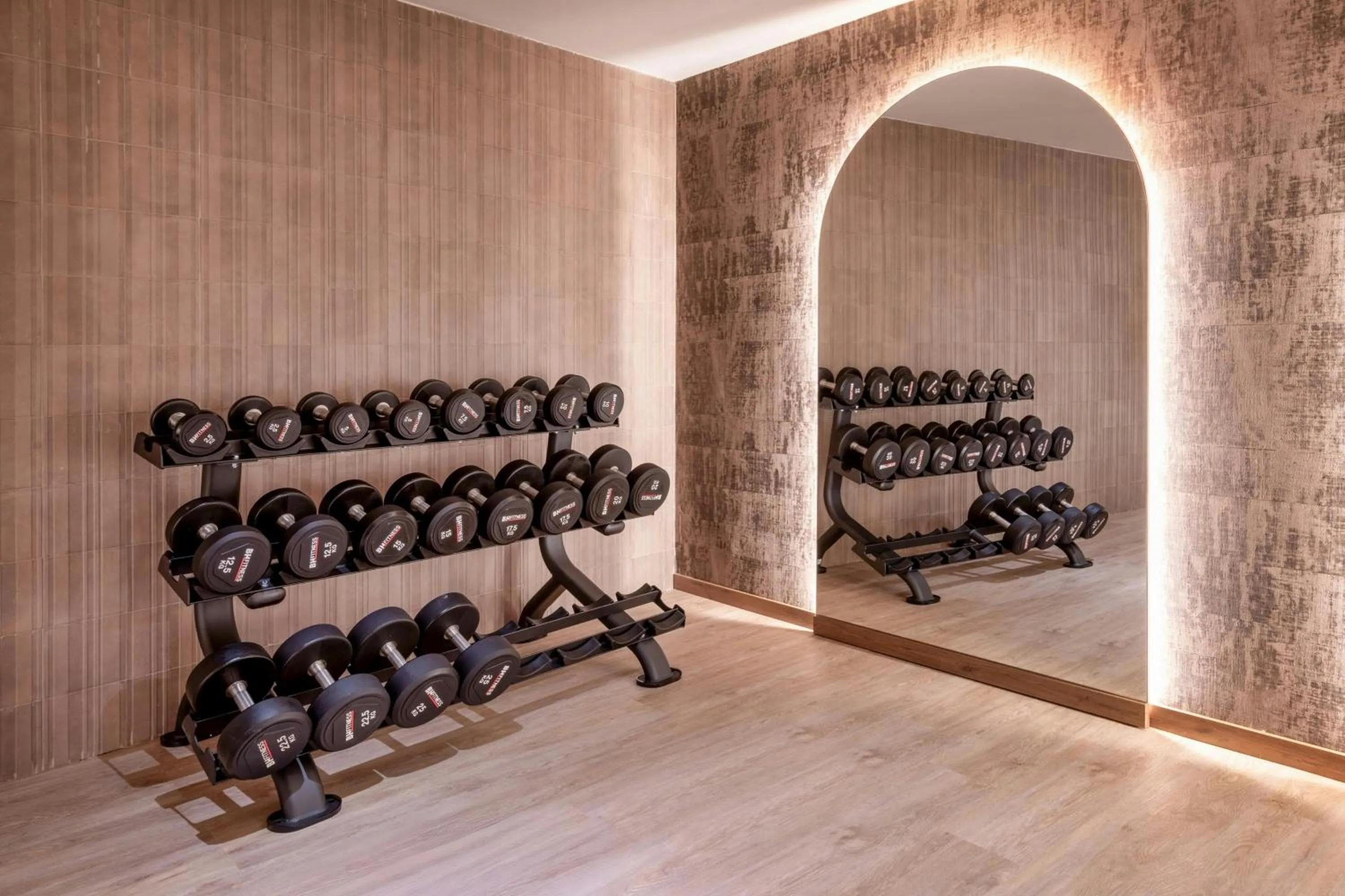 Fitness centre/facilities in AC Hotel by Marriott Cartagena