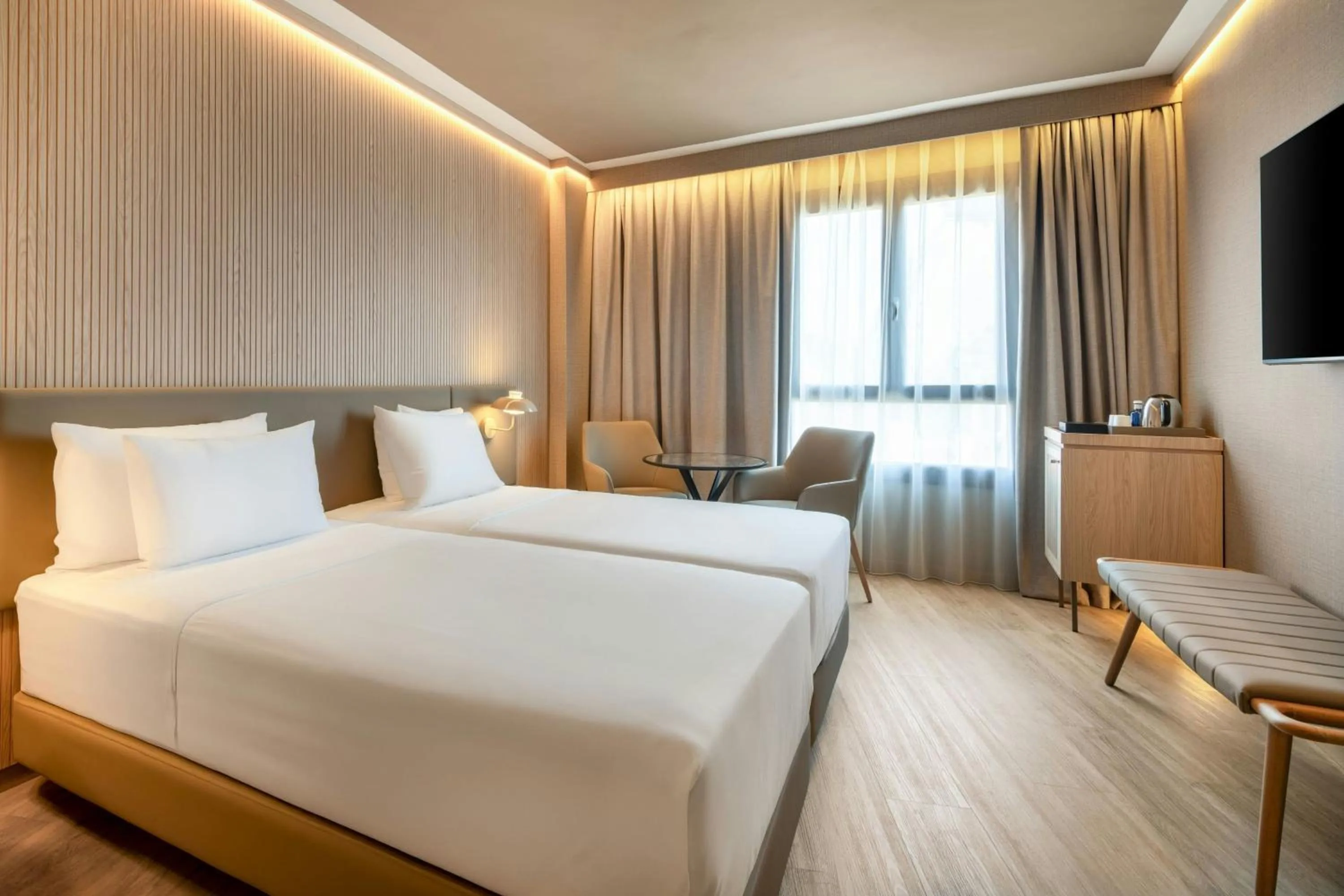 Photo of the whole room, Bed in AC Hotel by Marriott Cartagena