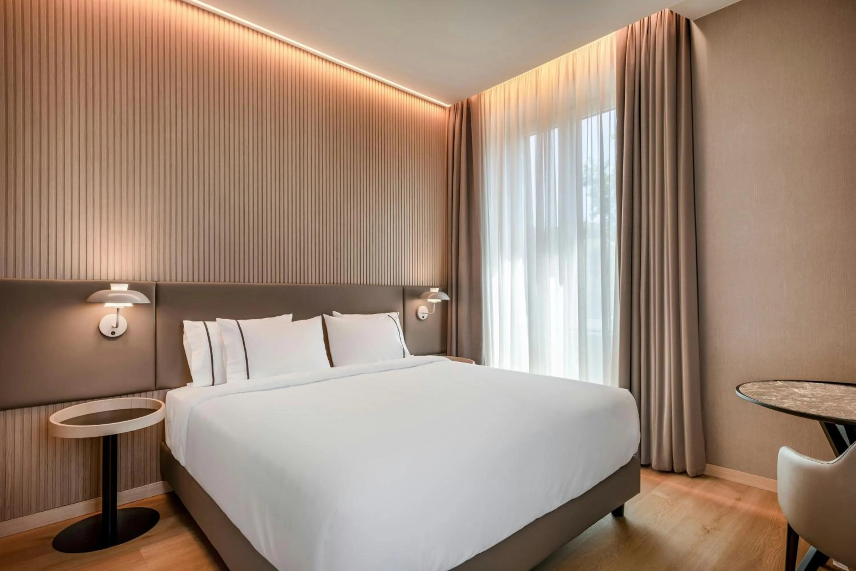 Photo of the whole room, Bed in AC Hotel by Marriott Cartagena