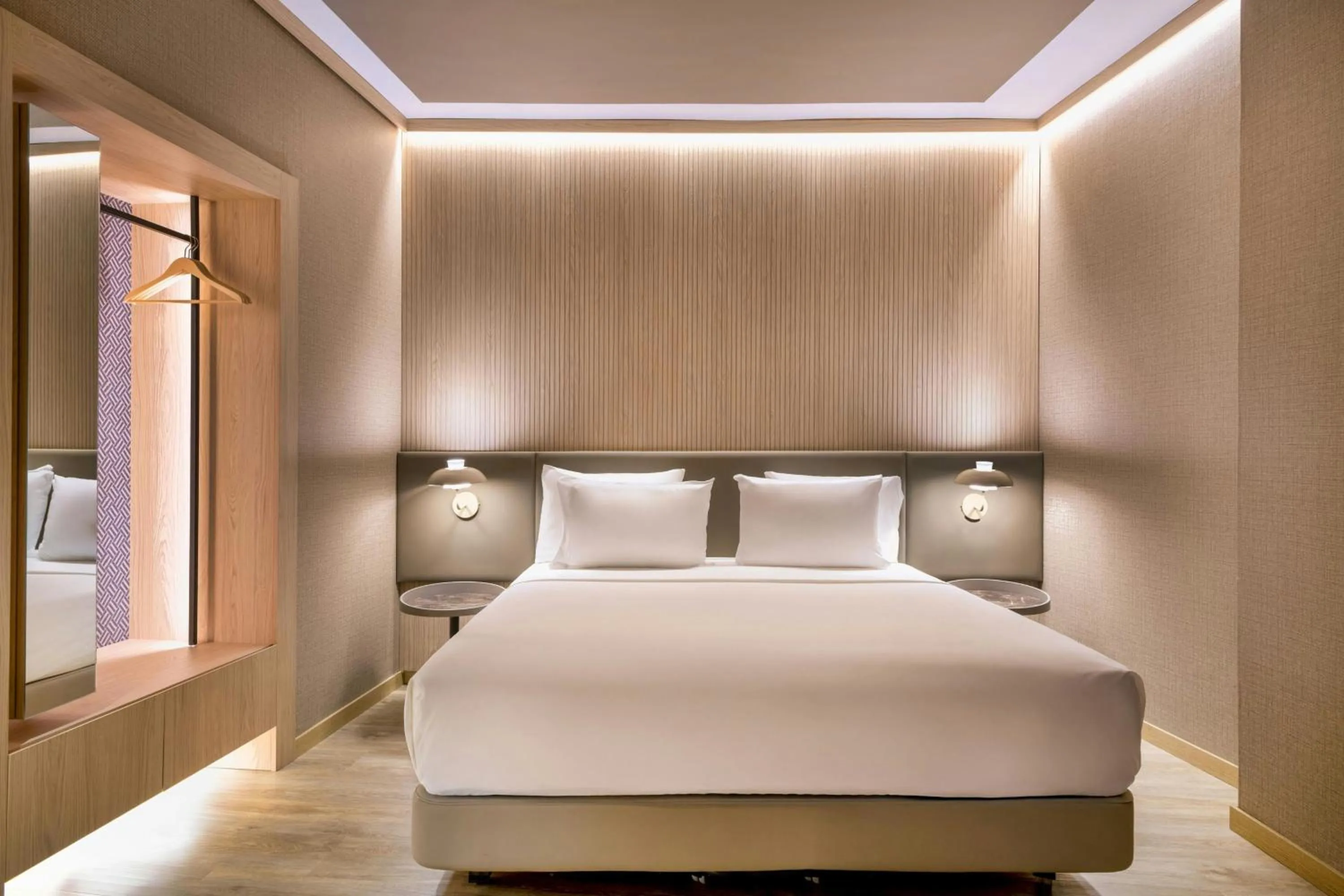 Photo of the whole room, Bed in AC Hotel by Marriott Cartagena