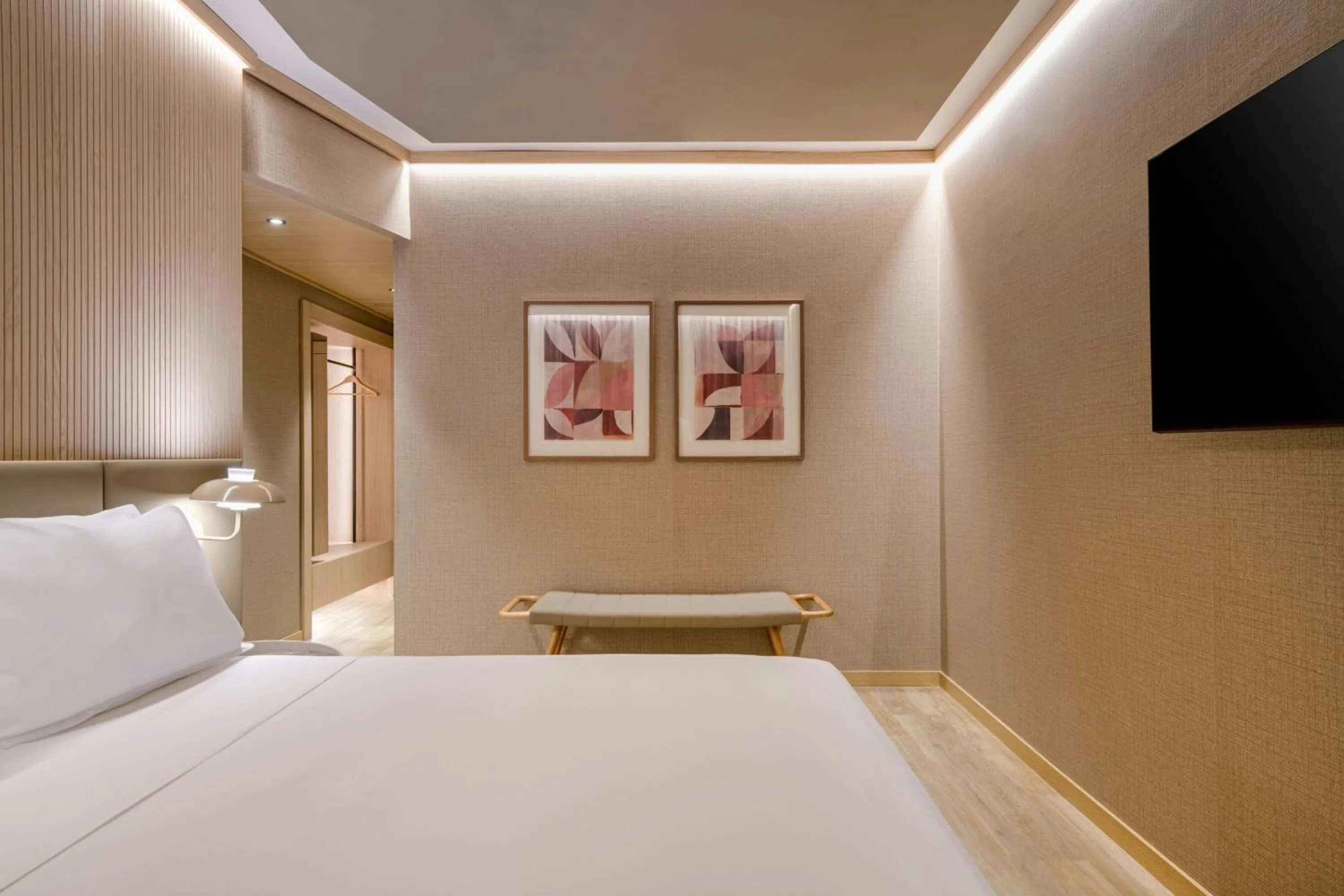 Photo of the whole room, Bed in AC Hotel by Marriott Cartagena