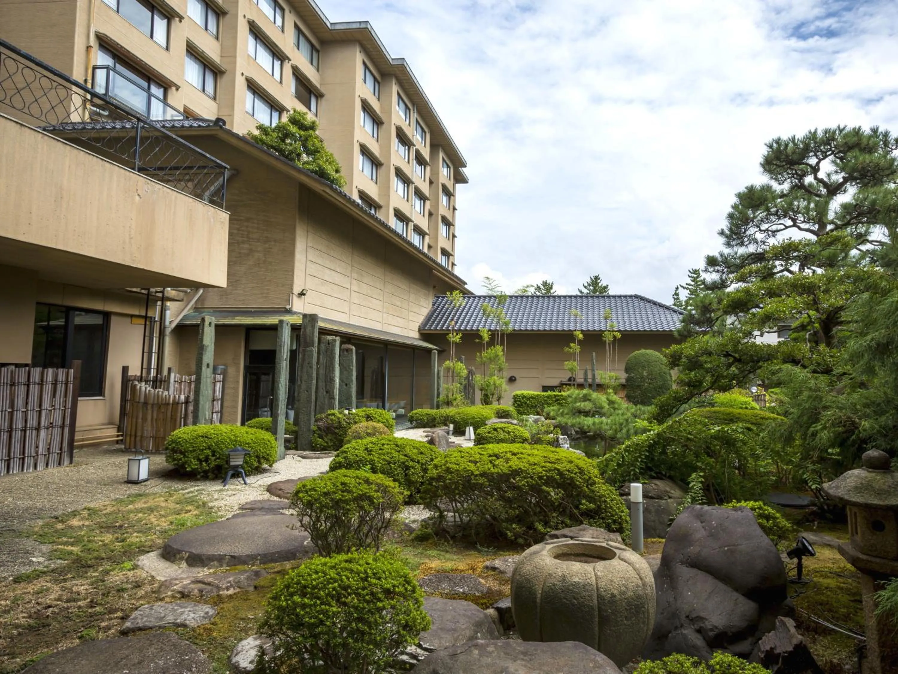 Property building in Awara No Yado Yagi