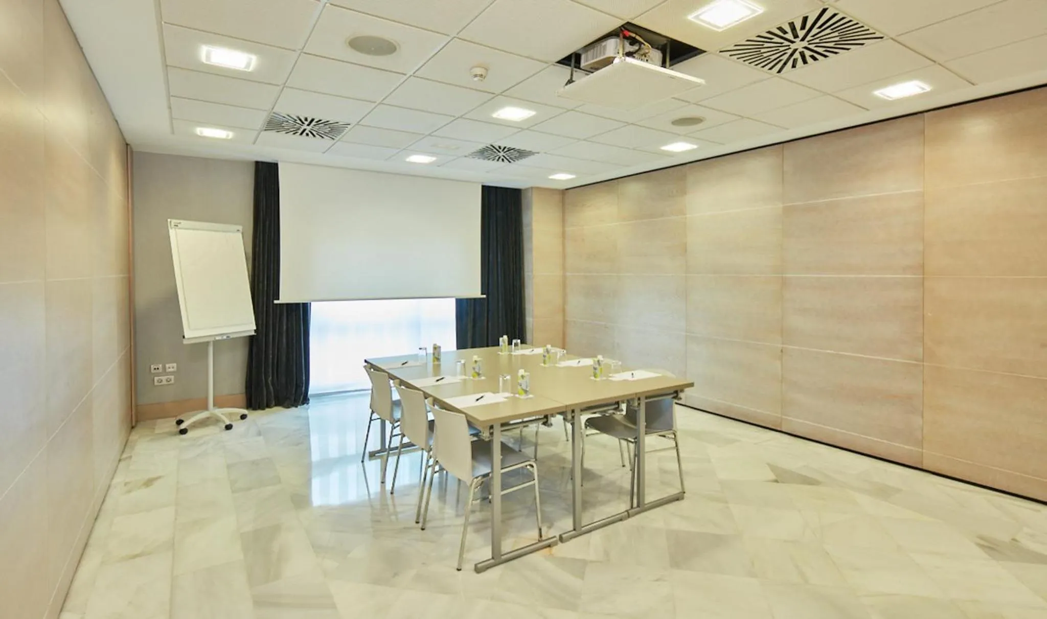Meeting/conference room in Sercotel Amistad Murcia