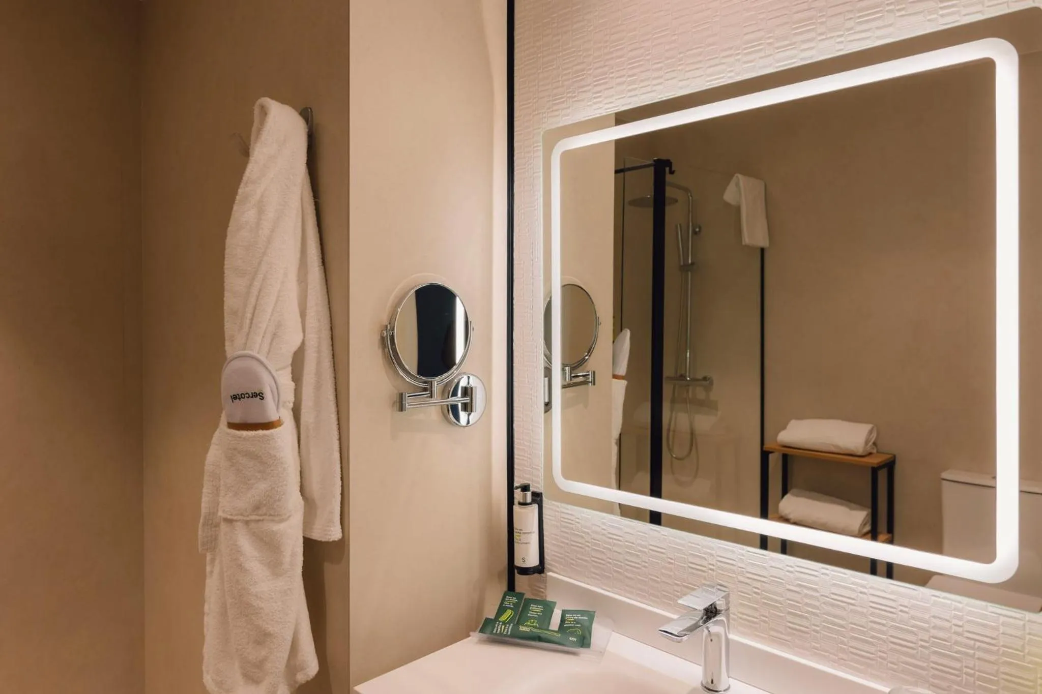 Bathroom in Sercotel Amistad Murcia