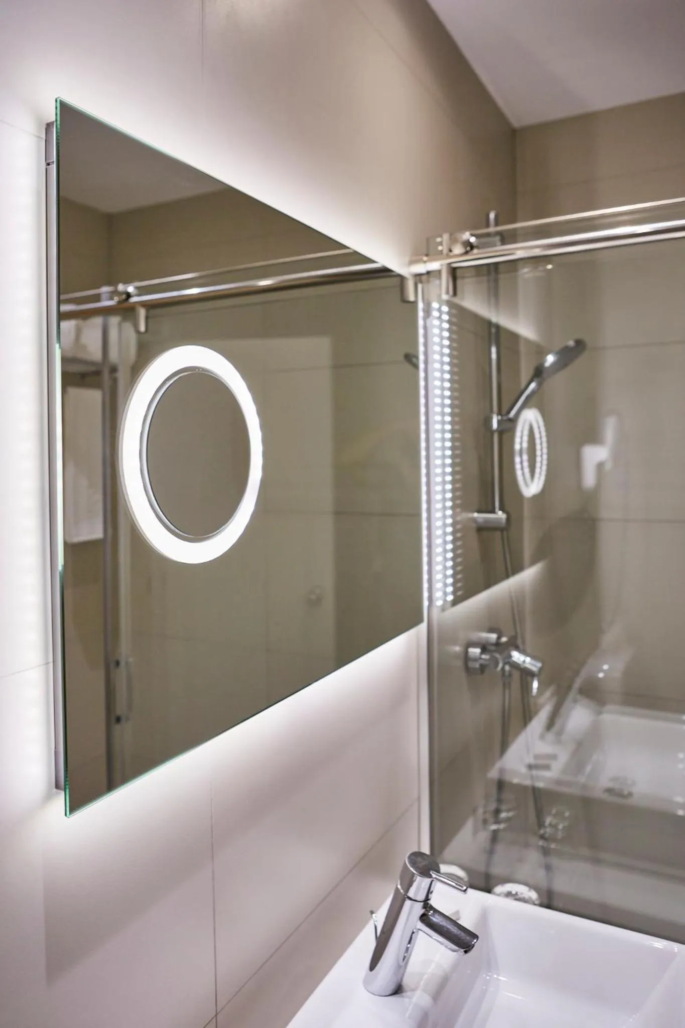 Bathroom in Sercotel Amistad Murcia