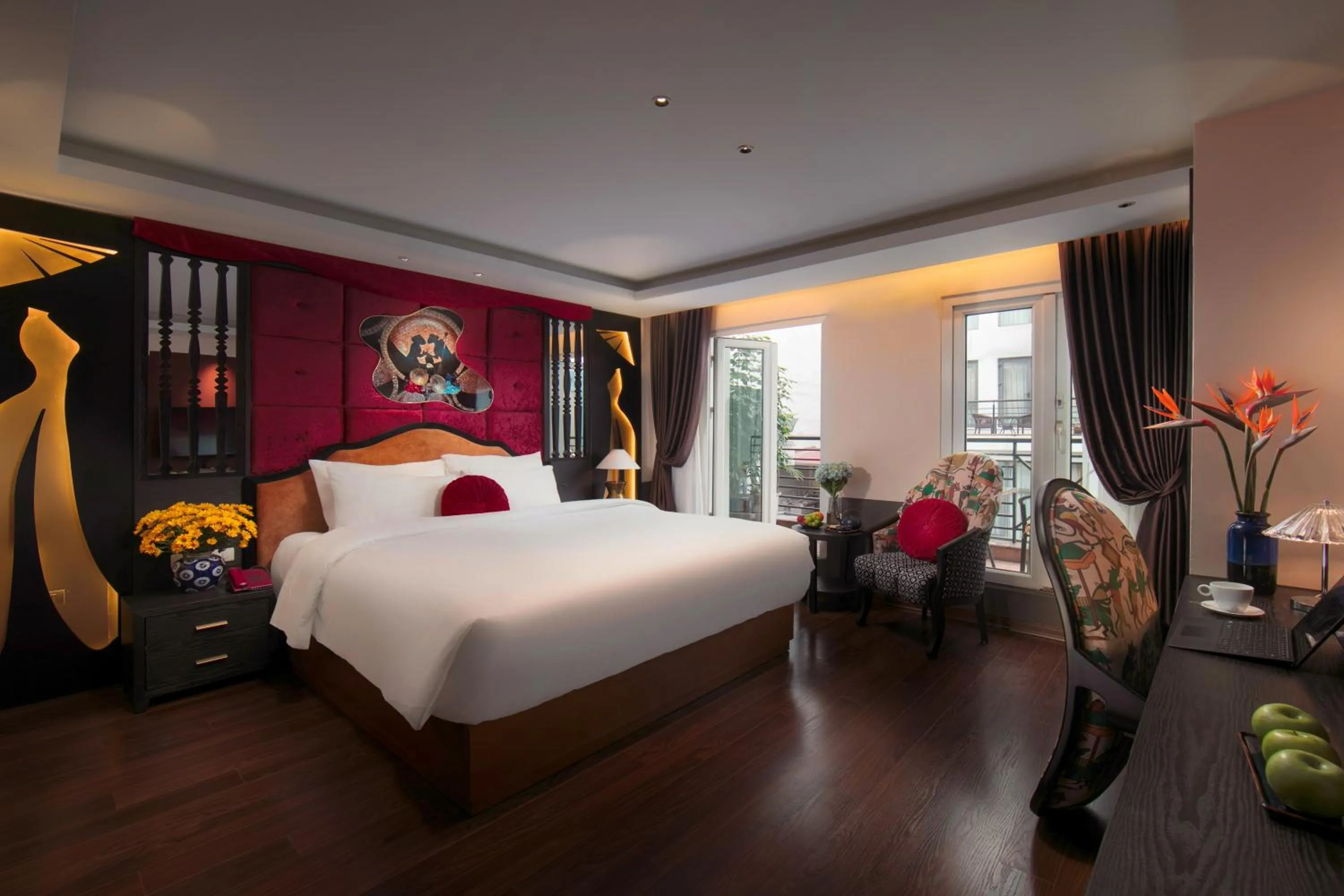 Photo of the whole room, Bed in Hanoi Center Silk Classic Hotel & Travel