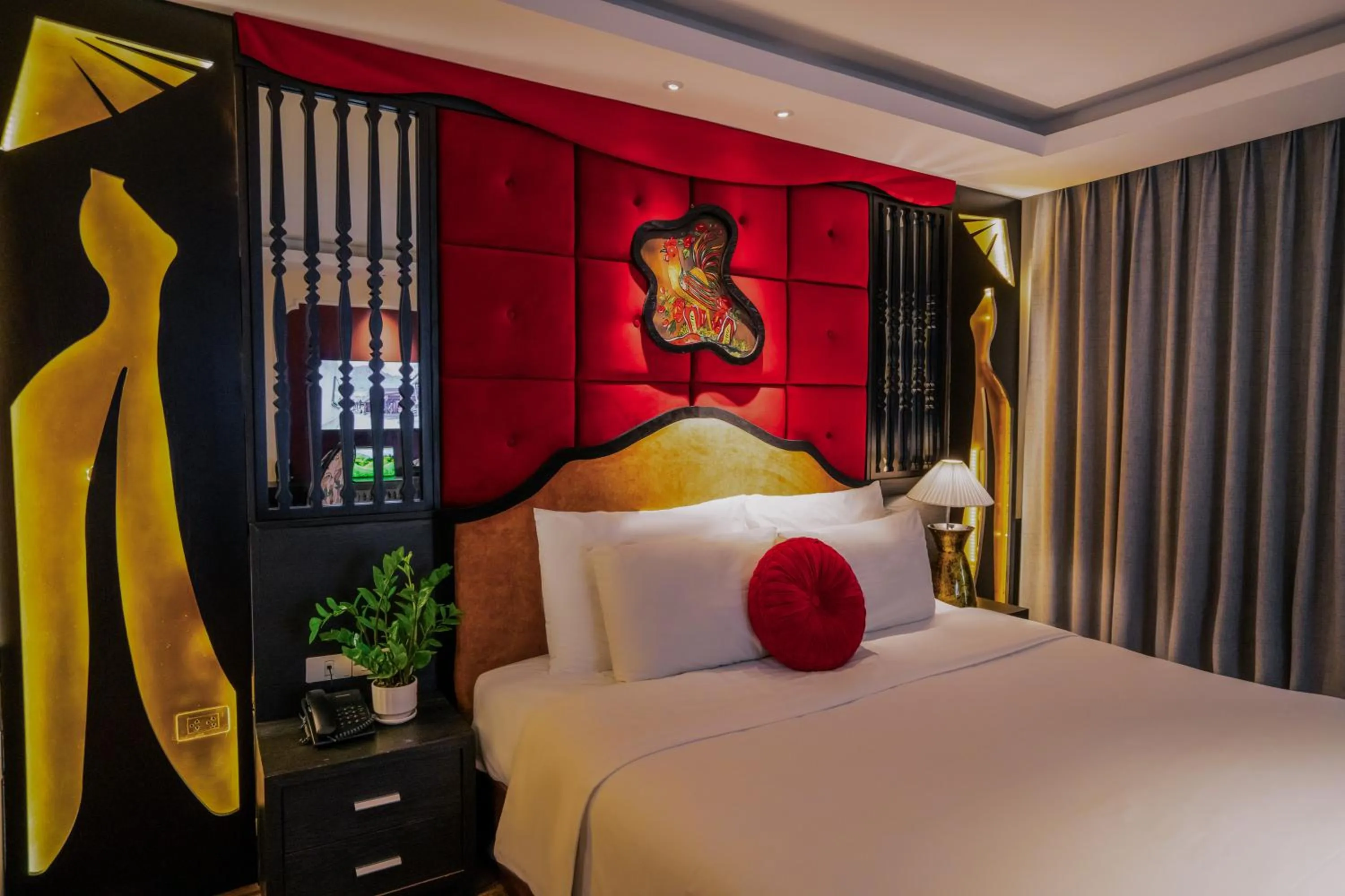 Bed in Hanoi Center Silk Classic Hotel & Travel