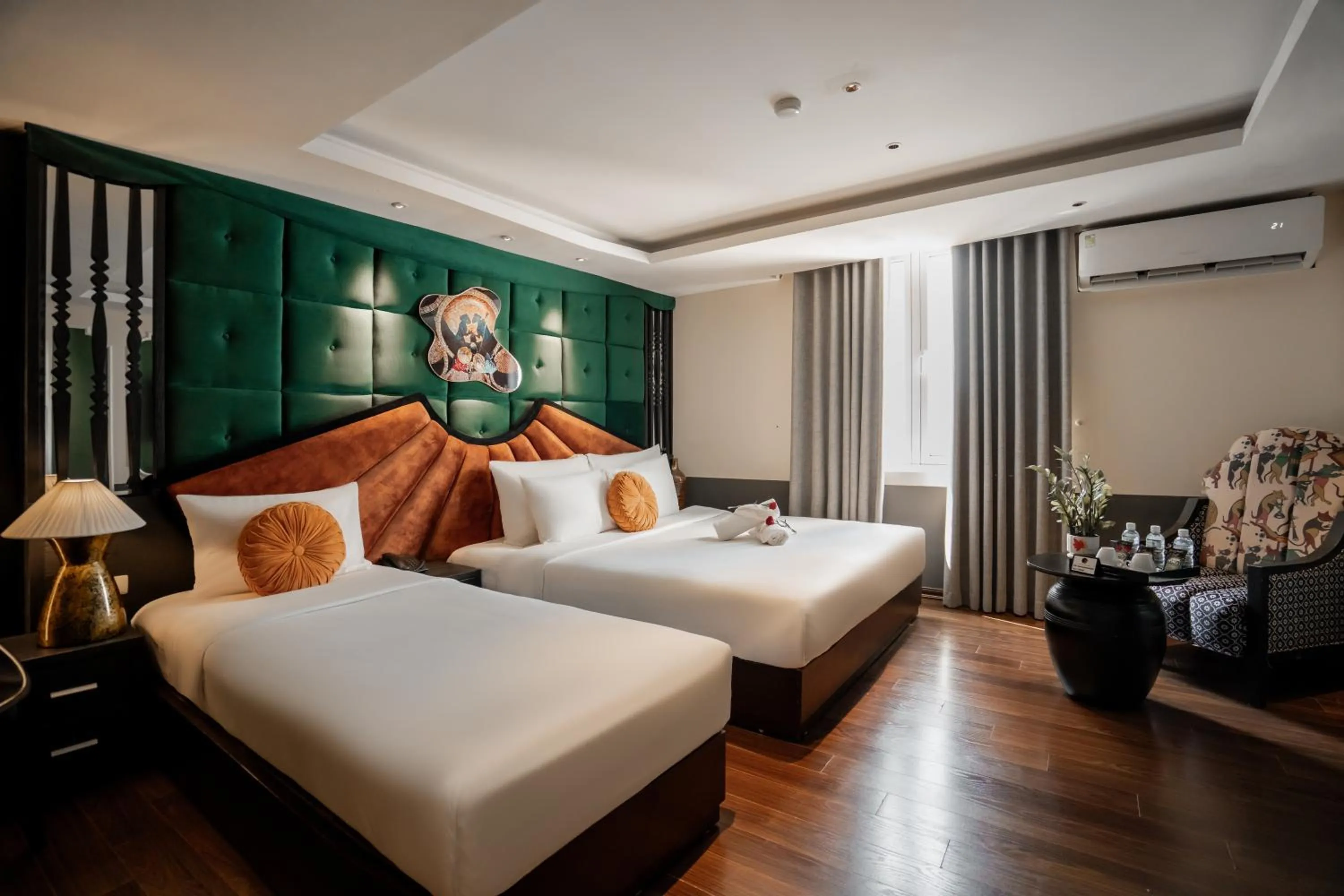 Bed in Hanoi Center Silk Classic Hotel & Travel