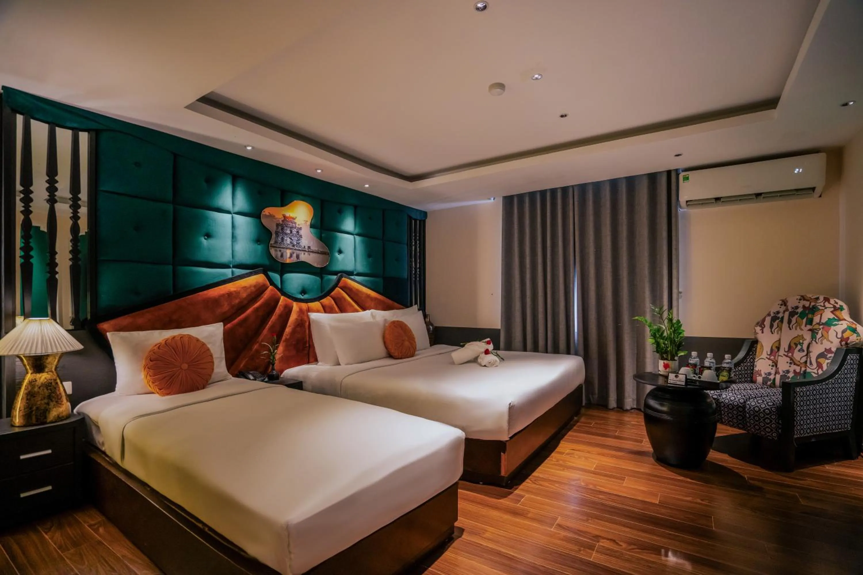 Bed in Hanoi Center Silk Classic Hotel & Travel