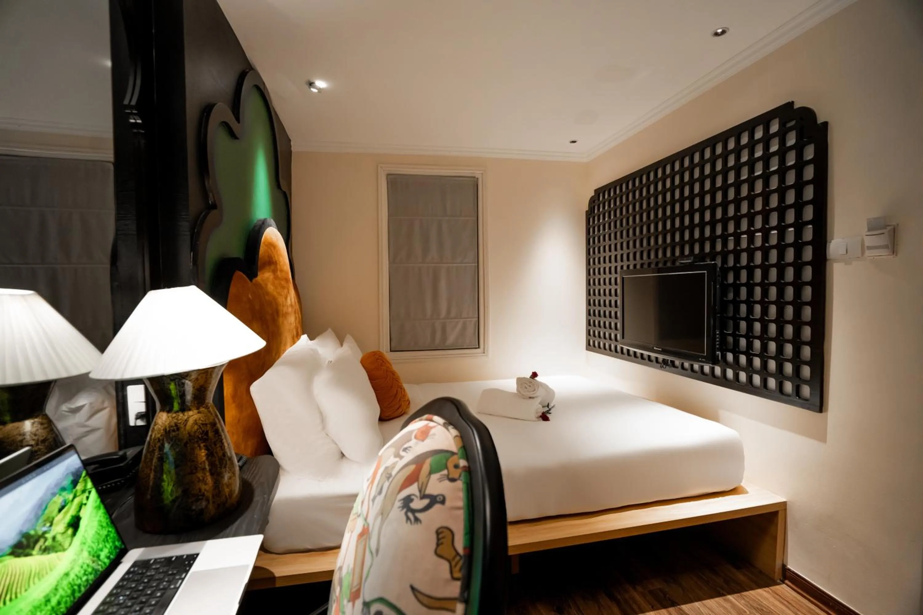 Bed in Hanoi Center Silk Classic Hotel & Travel