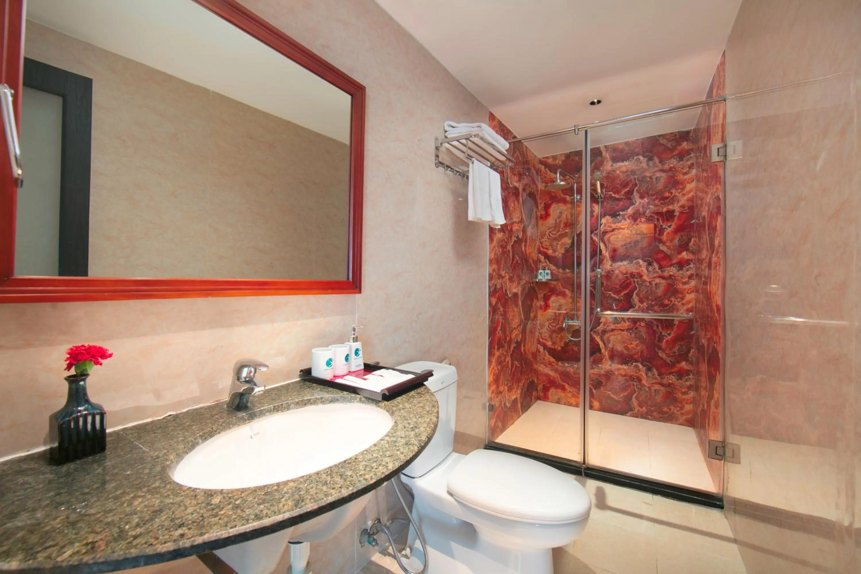 Shower in Hanoi Center Silk Classic Hotel & Travel