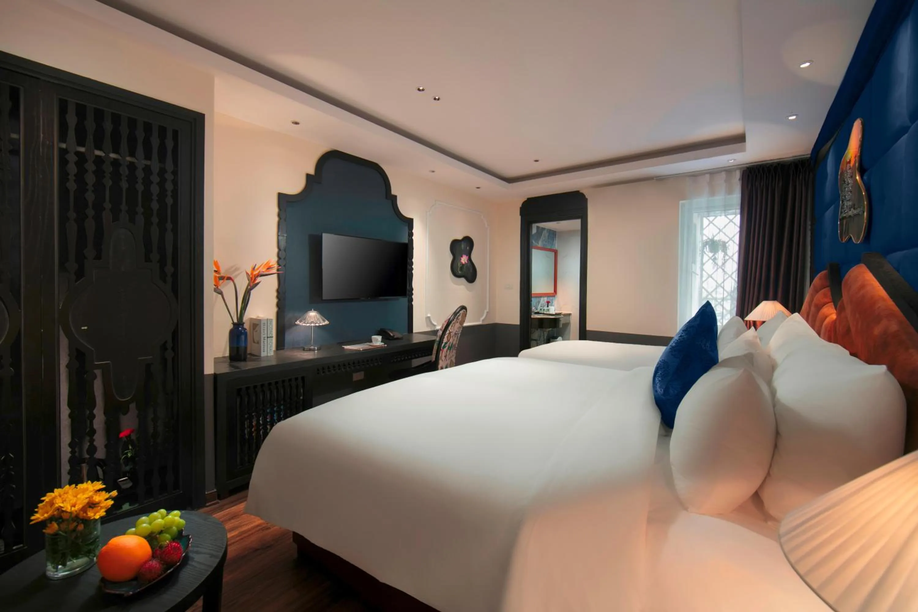 Bed in Hanoi Center Silk Classic Hotel & Travel