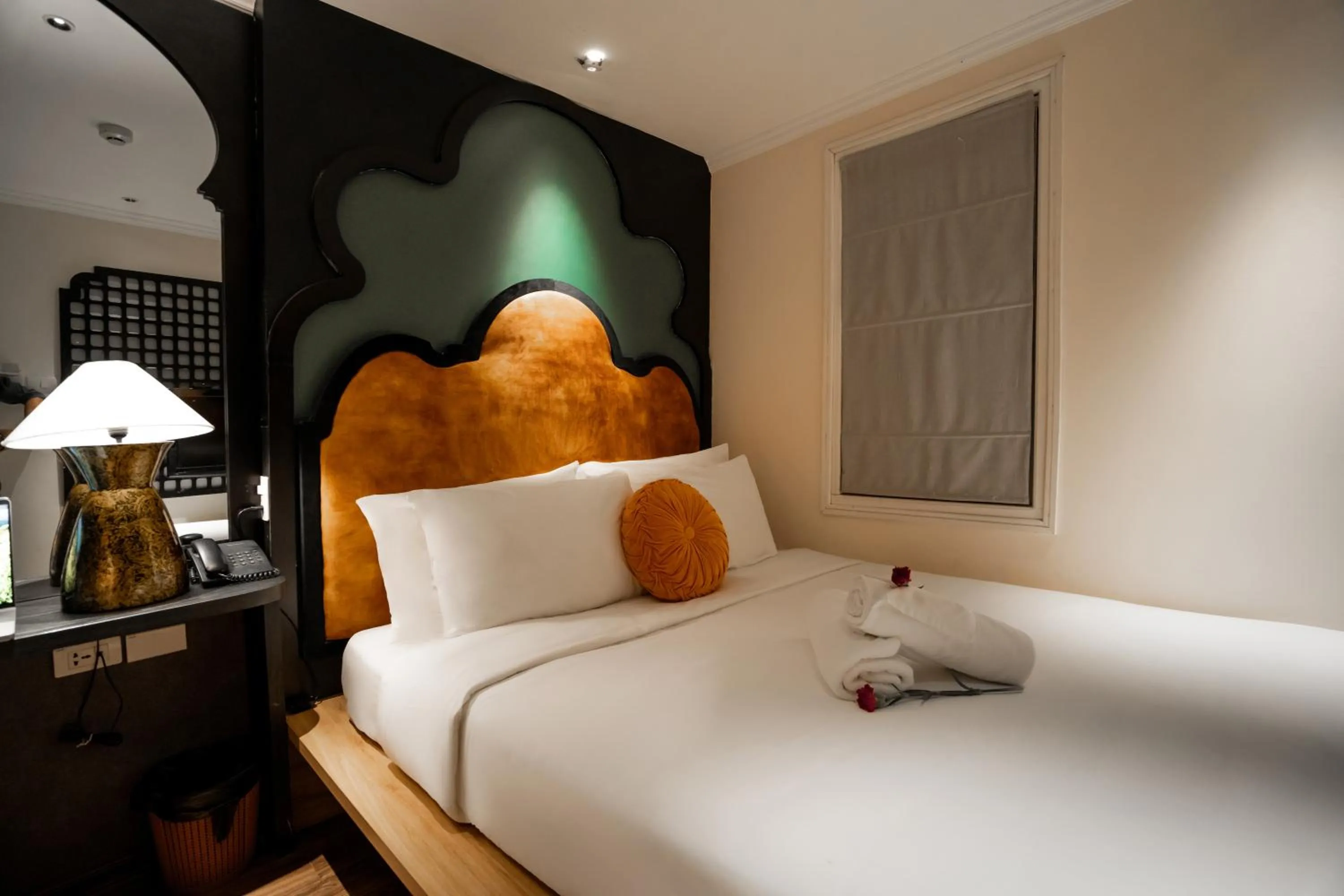 Bed in Hanoi Center Silk Classic Hotel & Travel