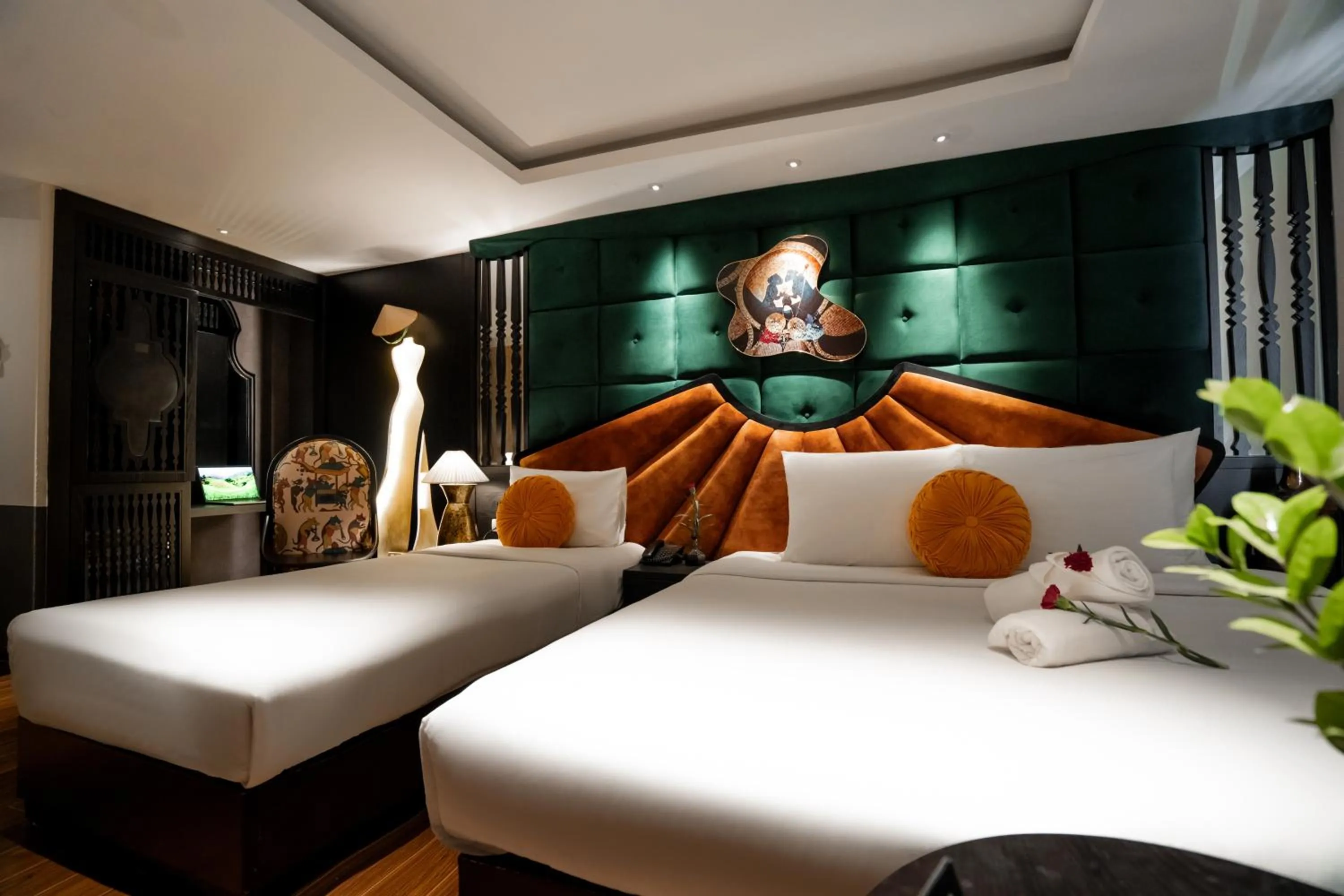 Bed in Hanoi Center Silk Classic Hotel & Travel