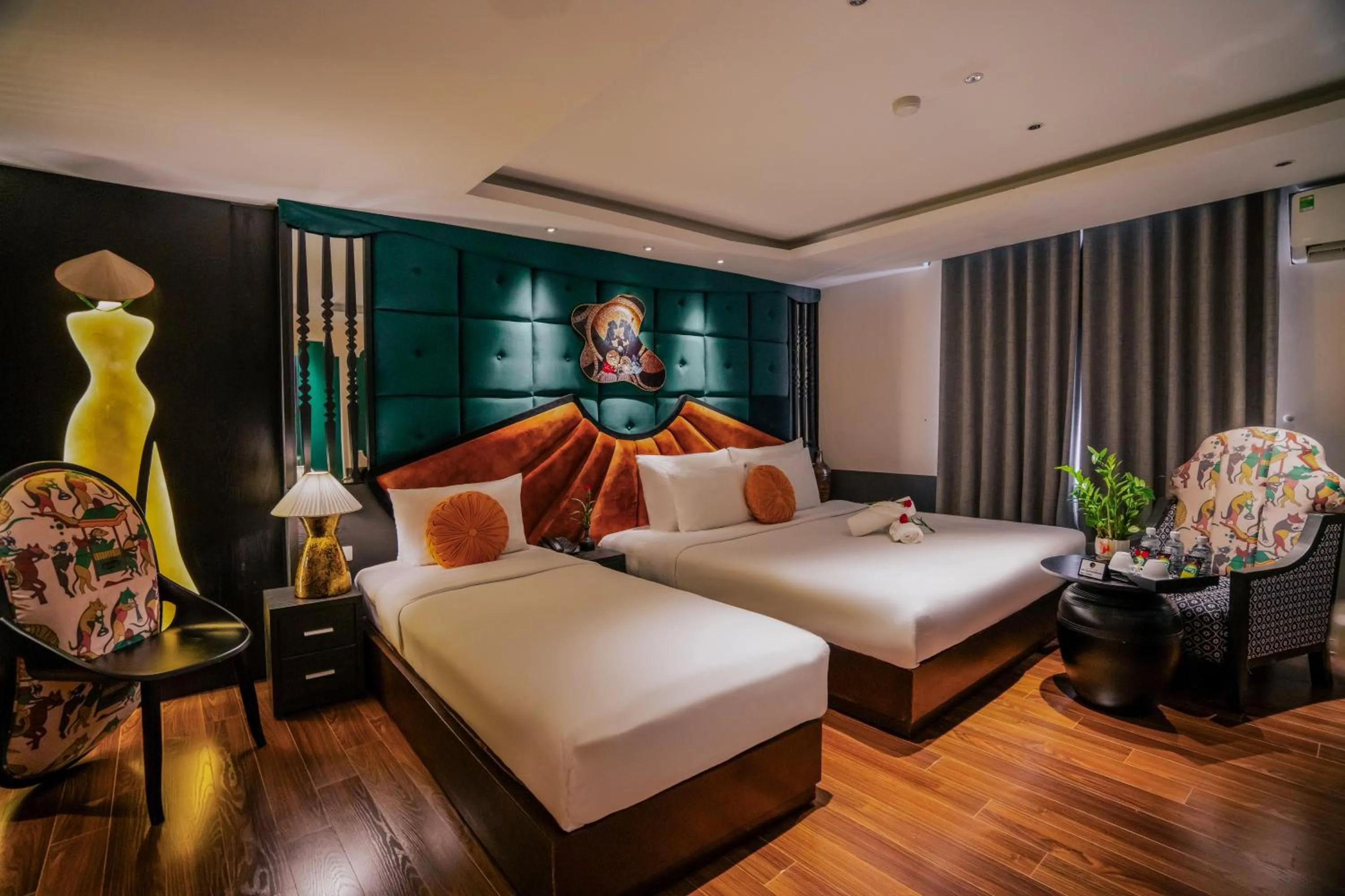 Bed in Hanoi Center Silk Classic Hotel & Travel