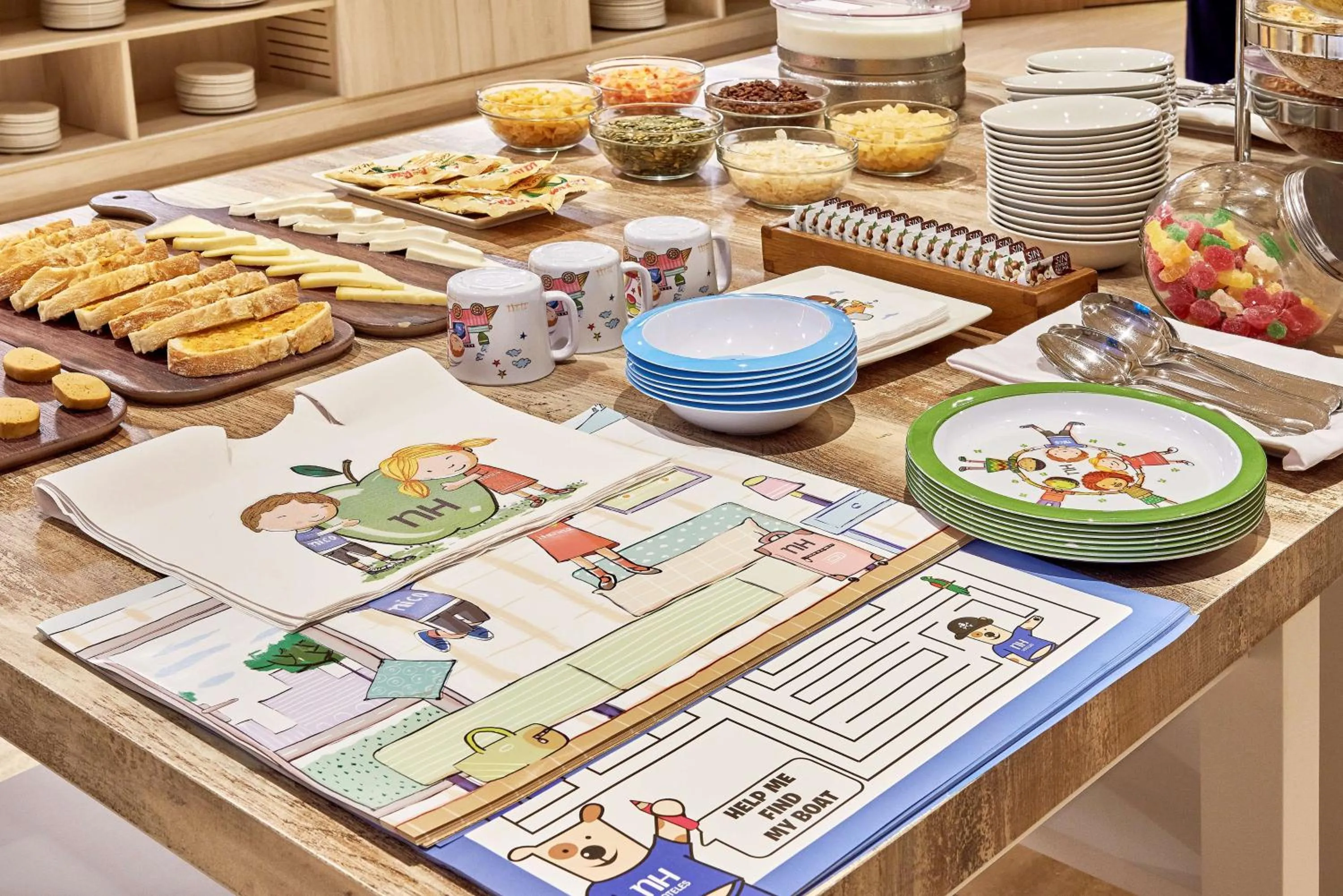 Restaurant/places to eat in NH Imperial Playa