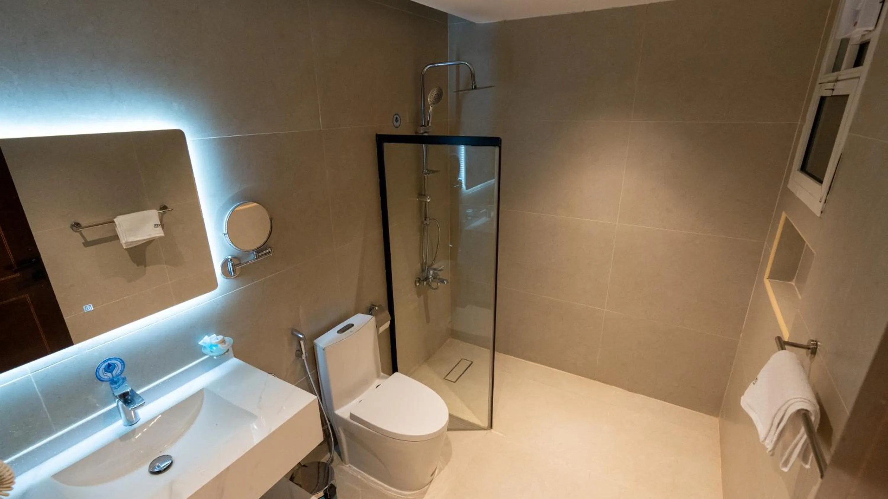 Shower in Brzeen Hotel Riyadh