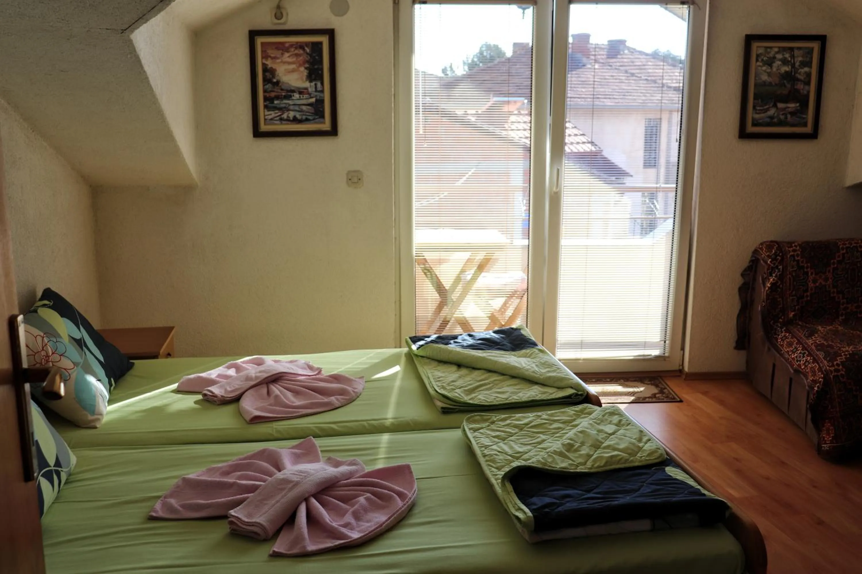 Bed in Bogdanoski Studios & Guest Rooms