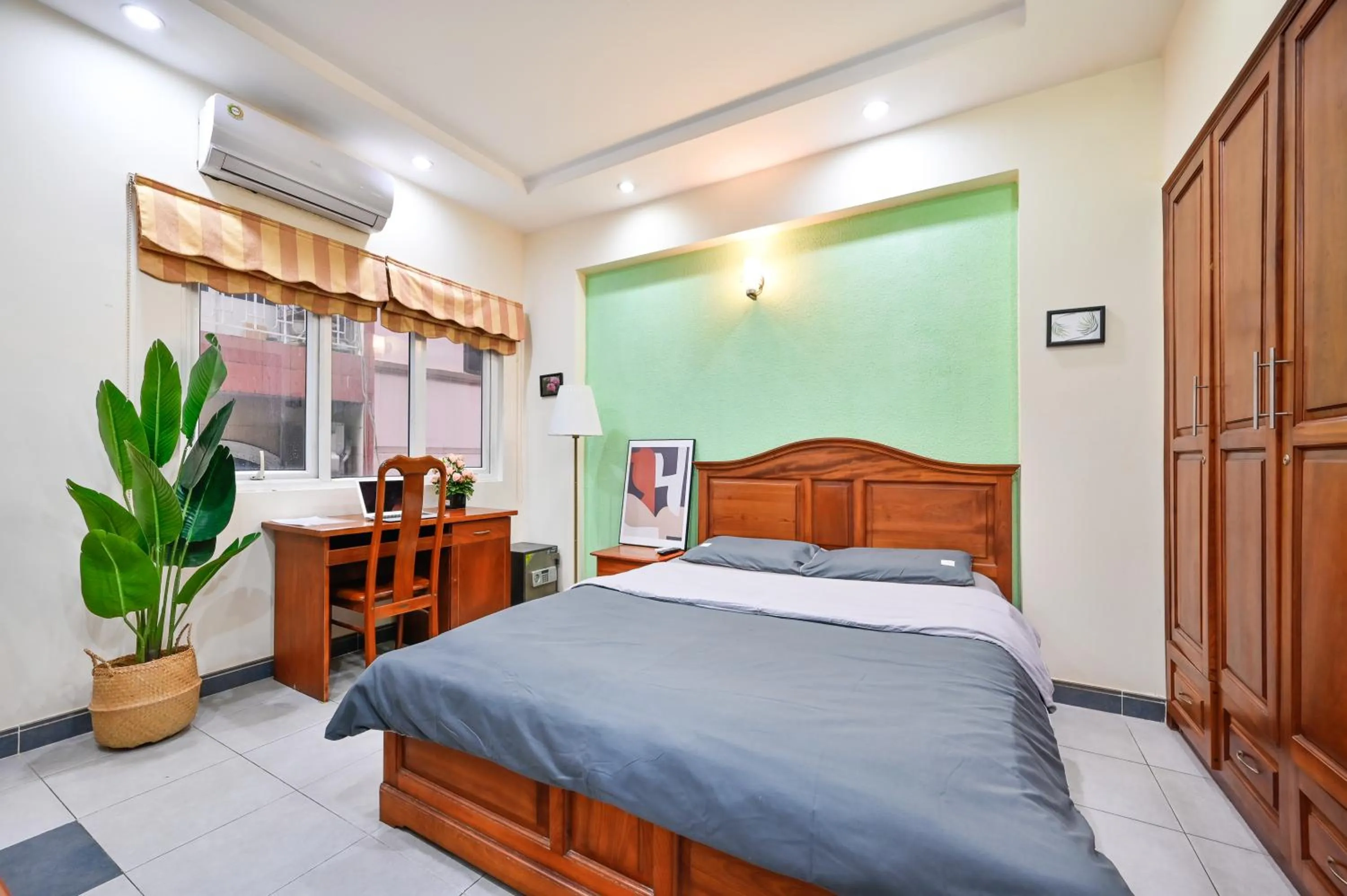 Bed in Sen Vivian Home