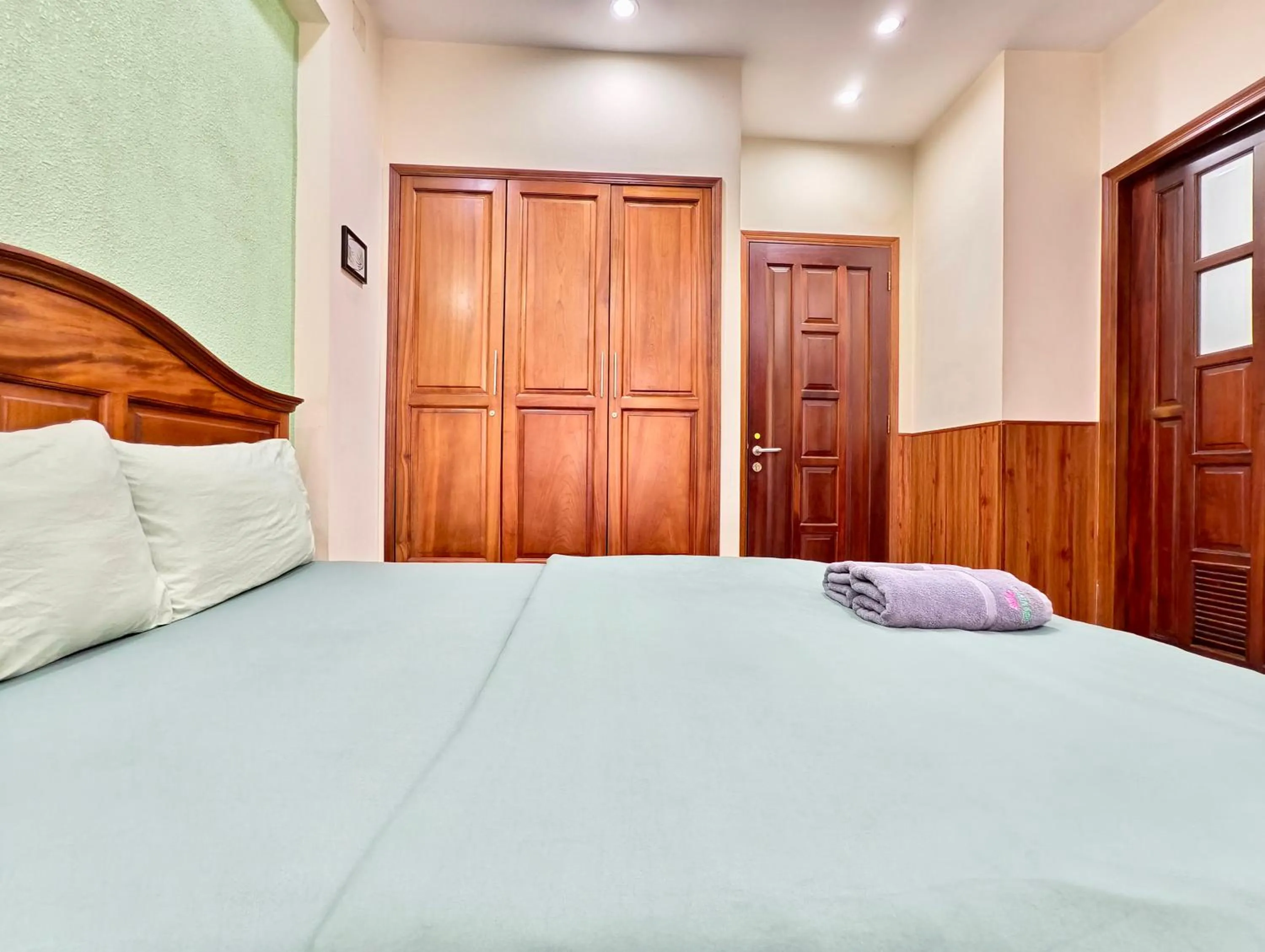 Bed in Sen Vivian Home