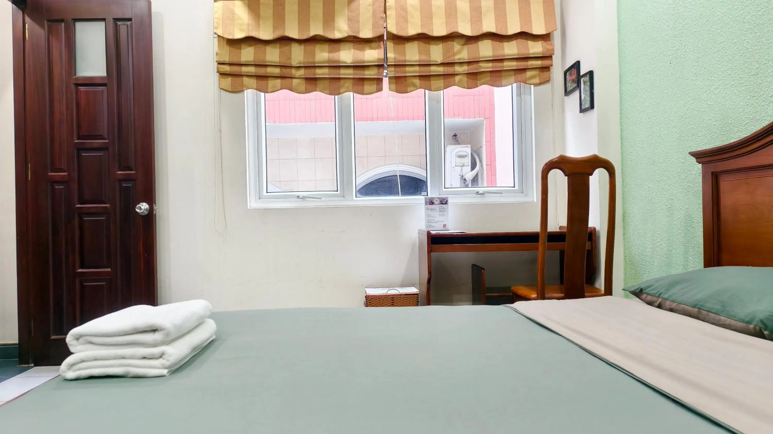 Bed in Sen Vivian Home