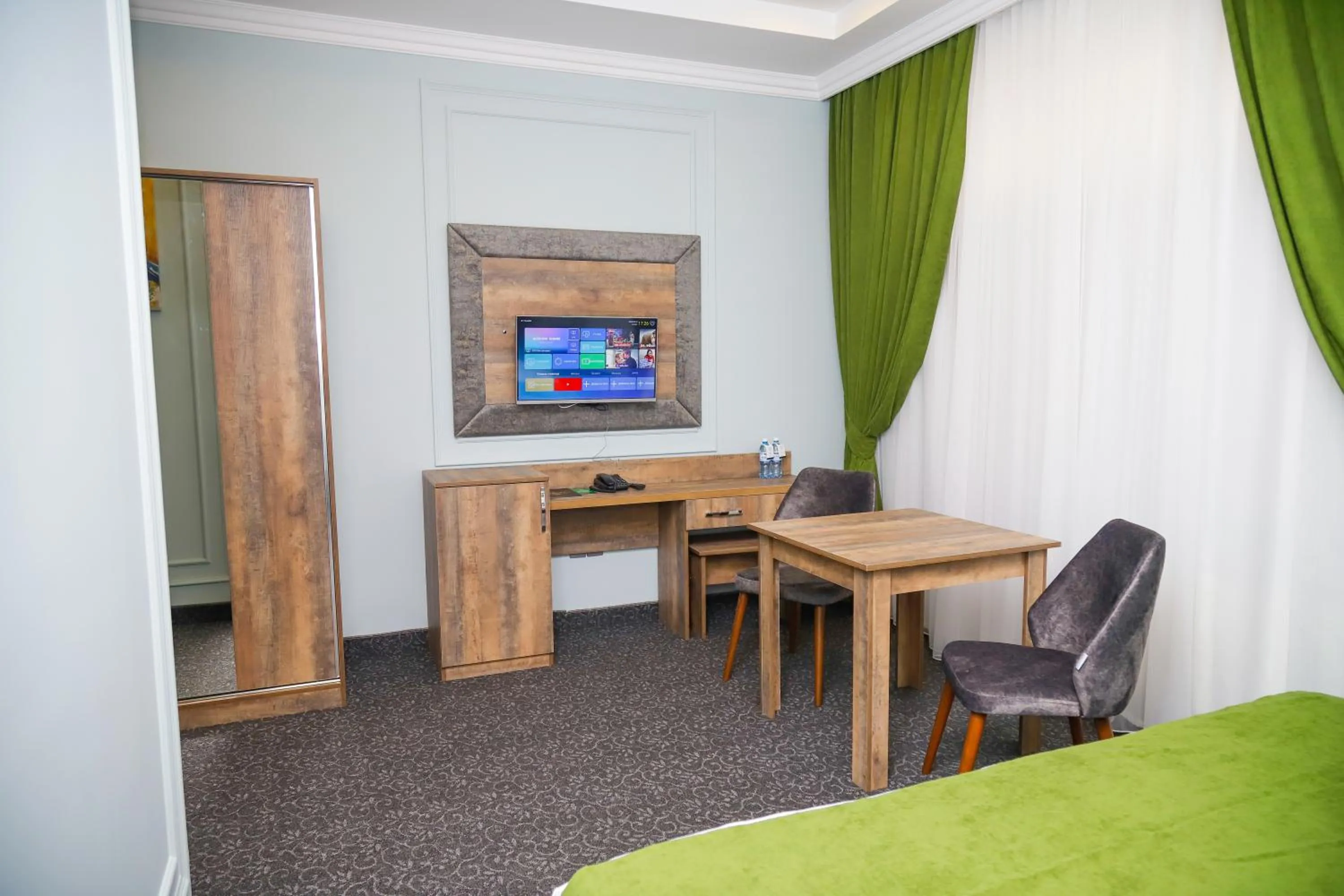 TV and multimedia in Anatolia Hotel Baku
