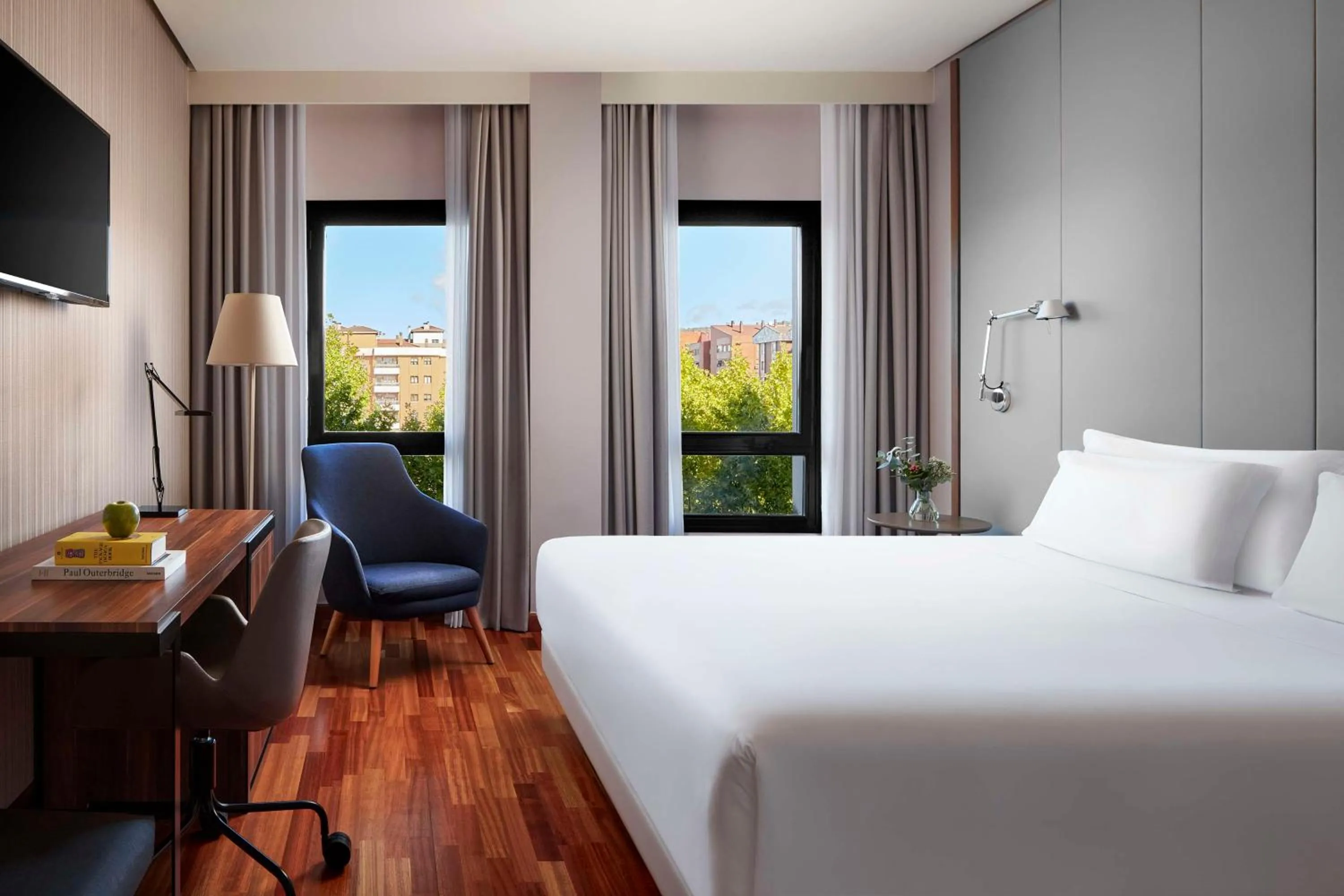 Bedroom, Bed in NH Ciudad de Cuenca