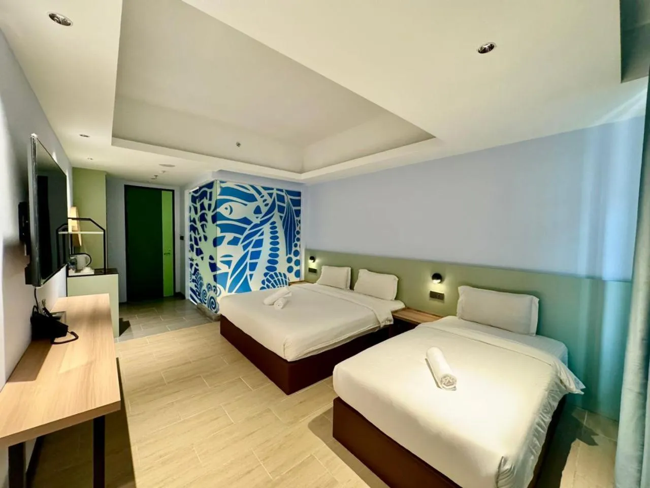 Bedroom, Bed in Wing Tat Grand Hotel