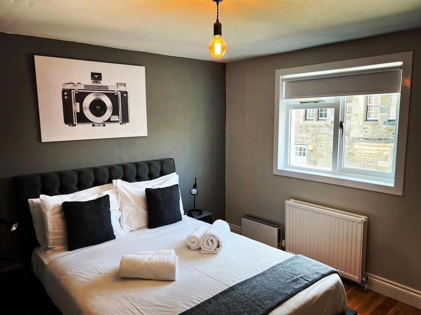 Bed in Laurel Bank Hotel