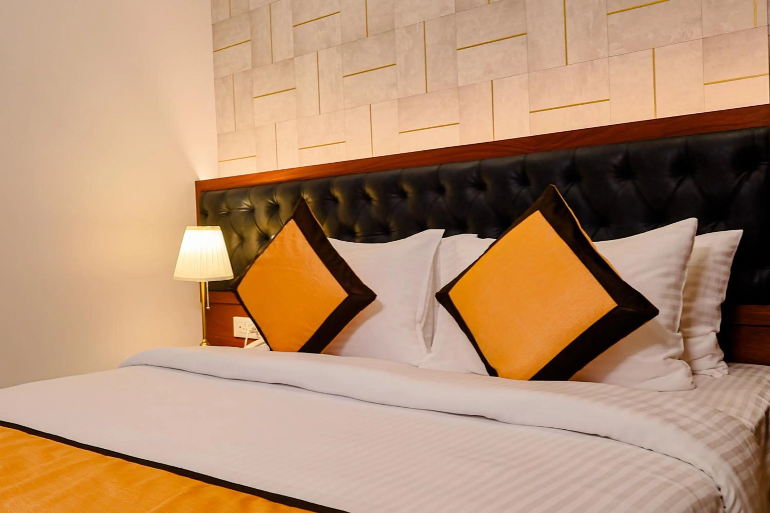 Bed in La Serene Boutique Hotel - Manyata Tech Park