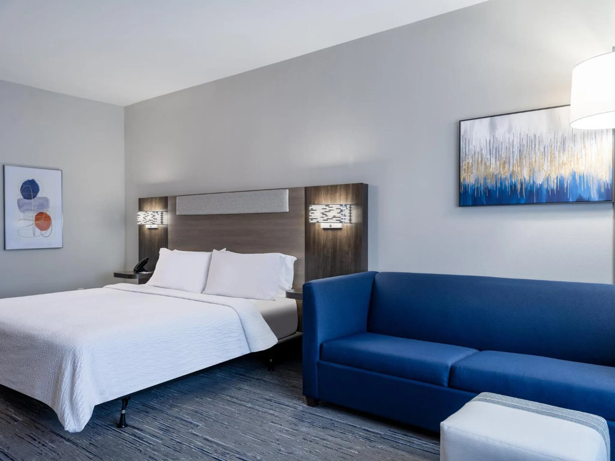 Photo of the whole room, Bed in Holiday Inn Express & Suites - Meridian - Boise West by IHG